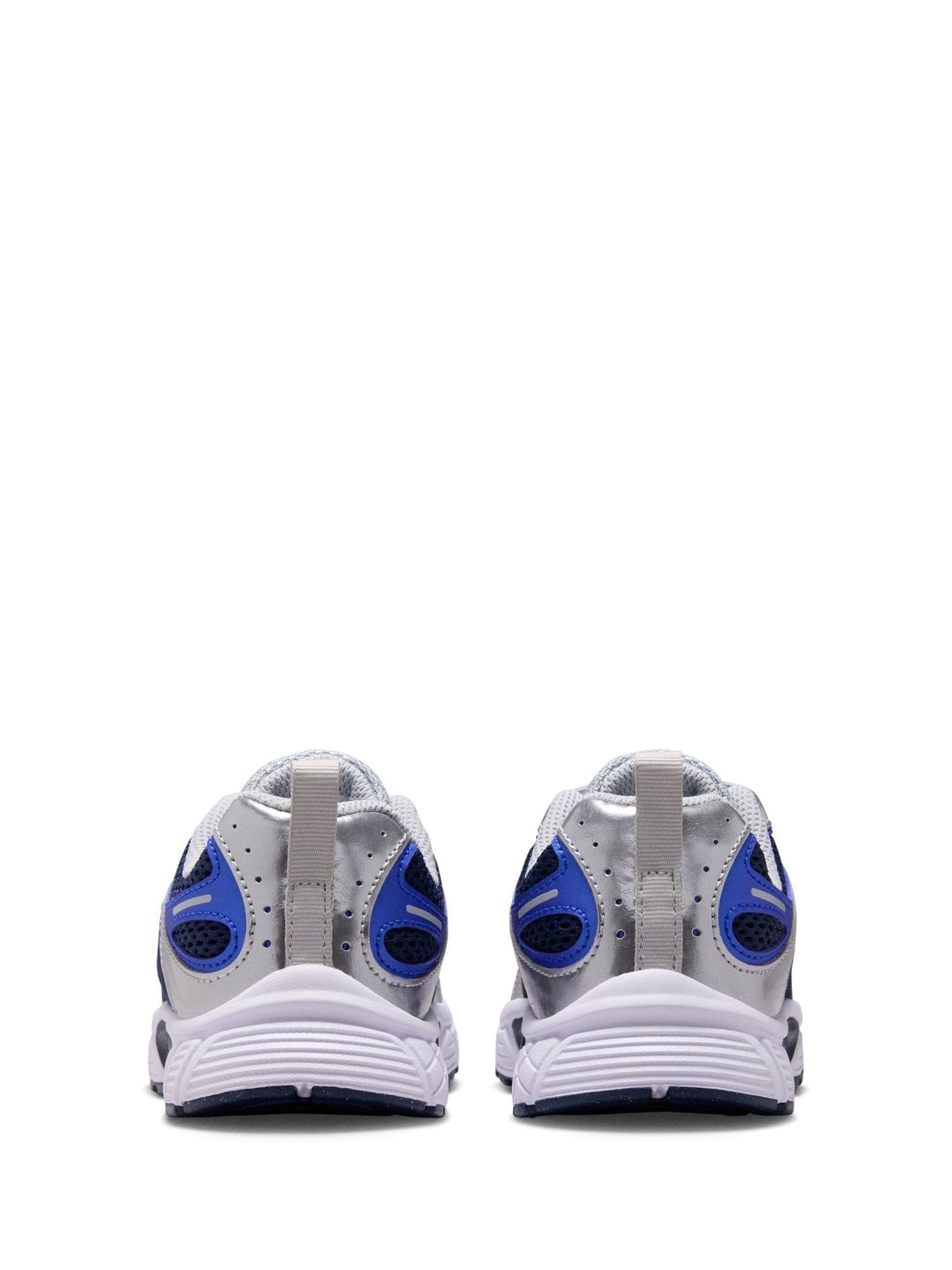 Nike Junior V5 Runner Trainers image 4