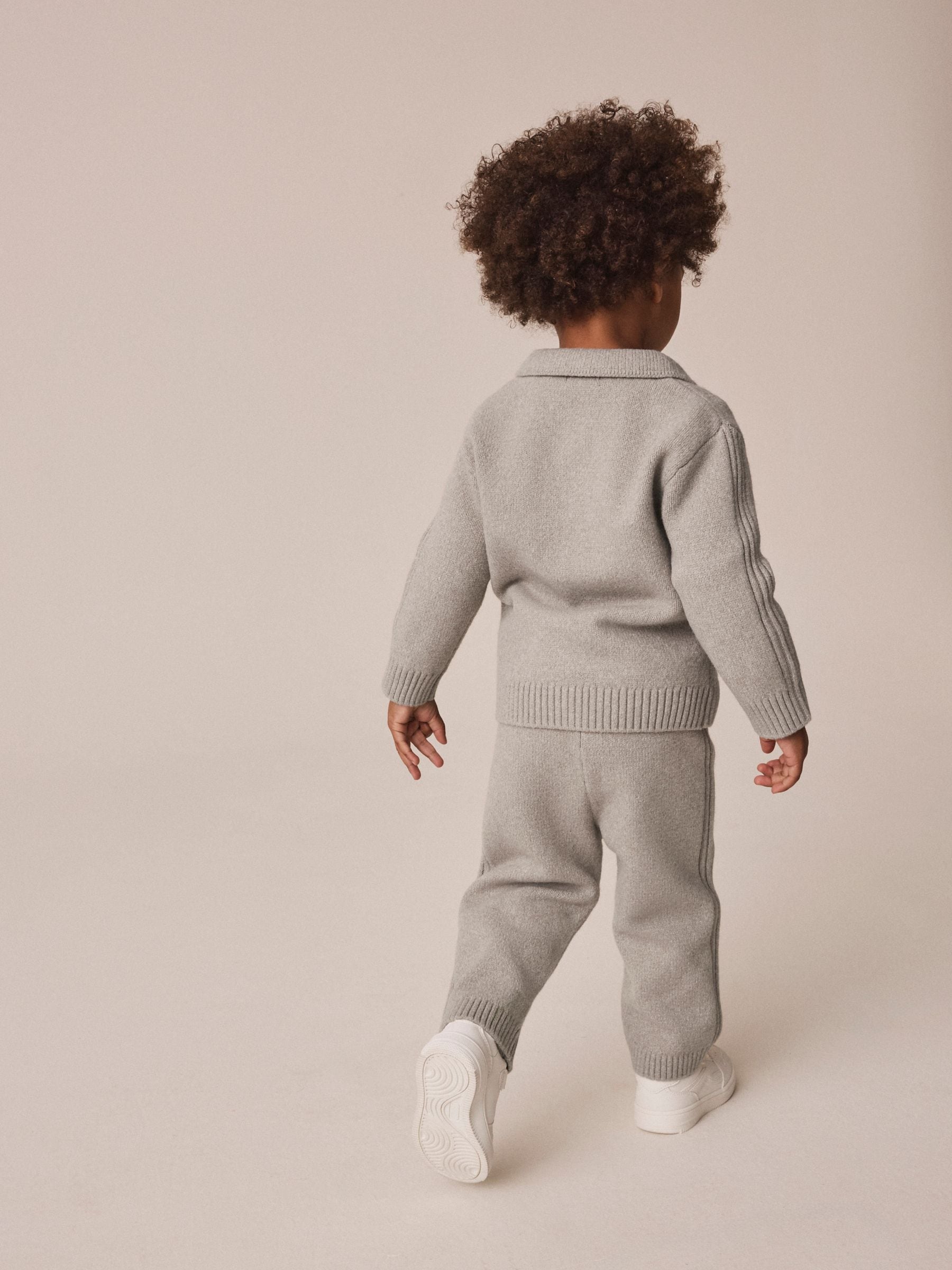 Dsiney Kidz - Neutral Knitted Zip Through Cardigan and Jogger Set (3mths-7yrs) image 3