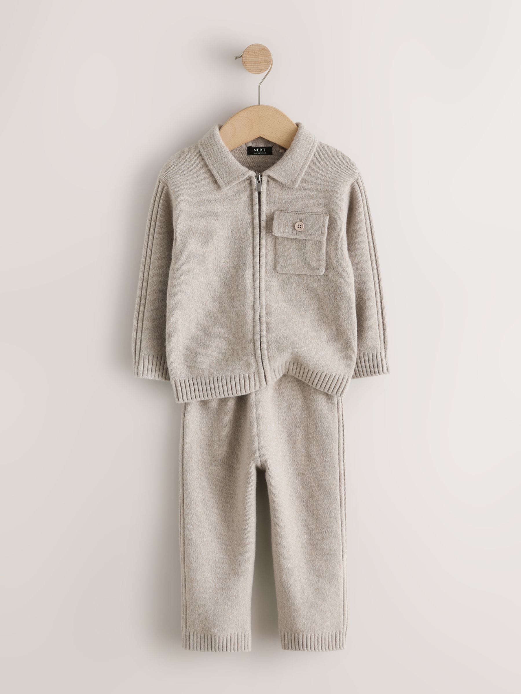 Dsiney Kidz - Neutral Knitted Zip Through Cardigan and Jogger Set (3mths-7yrs) image 7