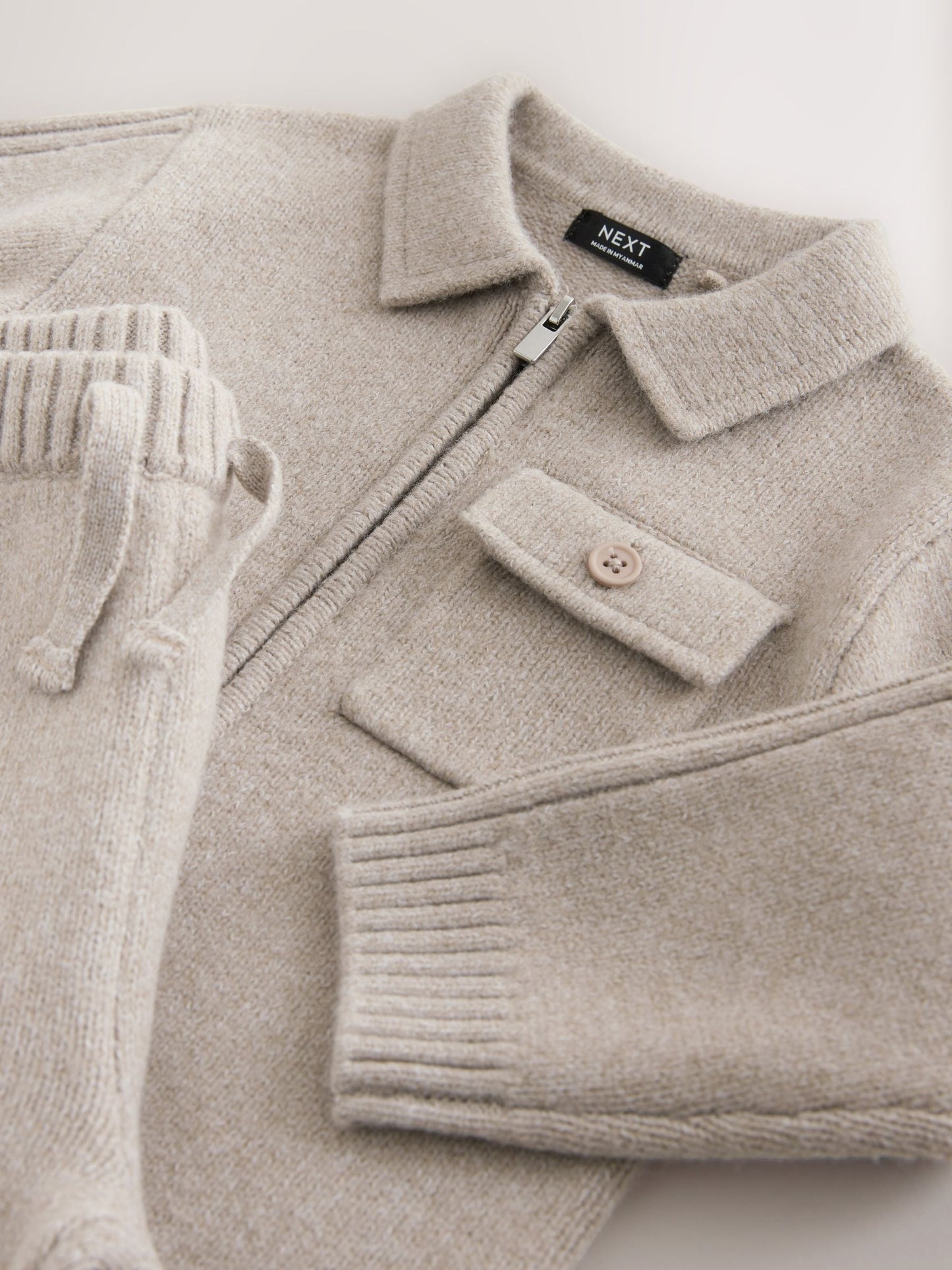 Dsiney Kidz - Neutral Knitted Zip Through Cardigan and Jogger Set (3mths-7yrs) image 9