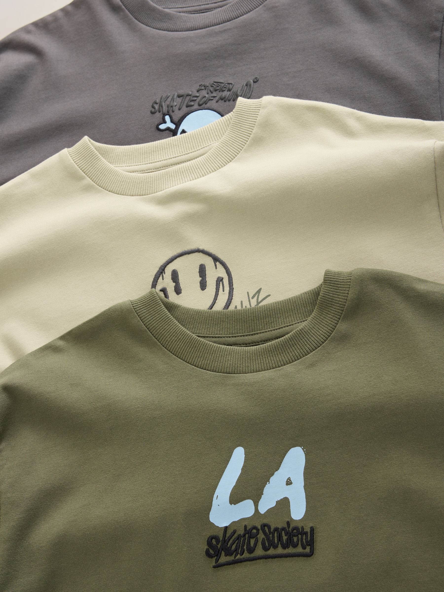 Dsiney Kidz - Stone/Khaki/Charcoal Graphic Long Sleeve Relaxed Fit T-Shirts 3 Pack (3-16yrs) image 6