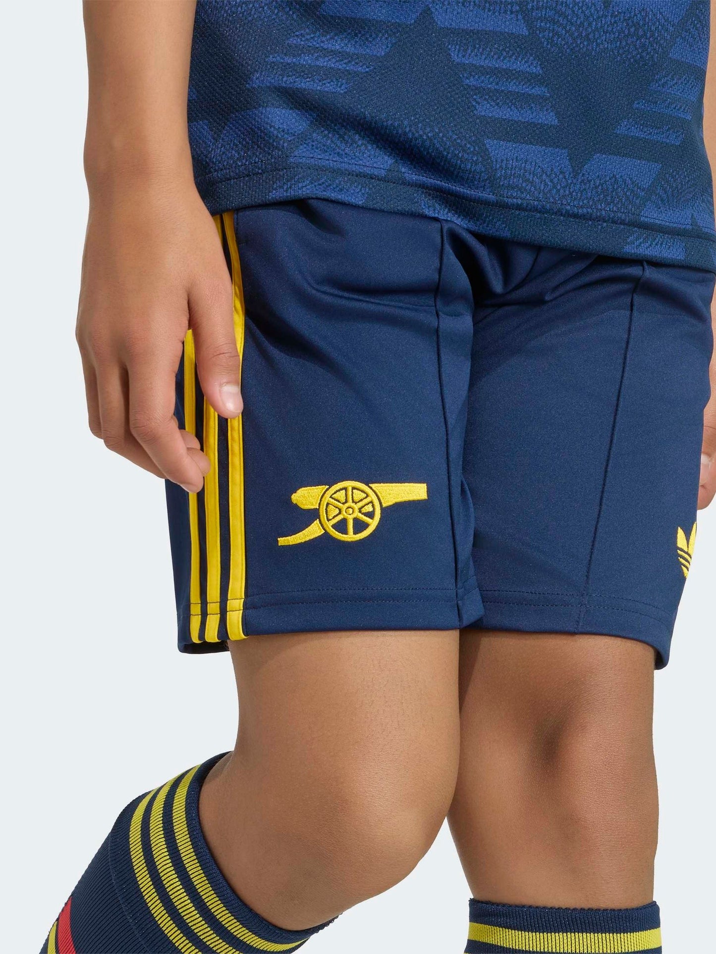 Dsiney Kidz - adidas Navy Blue Youth Arsenal FC Away Football Shorts image 4