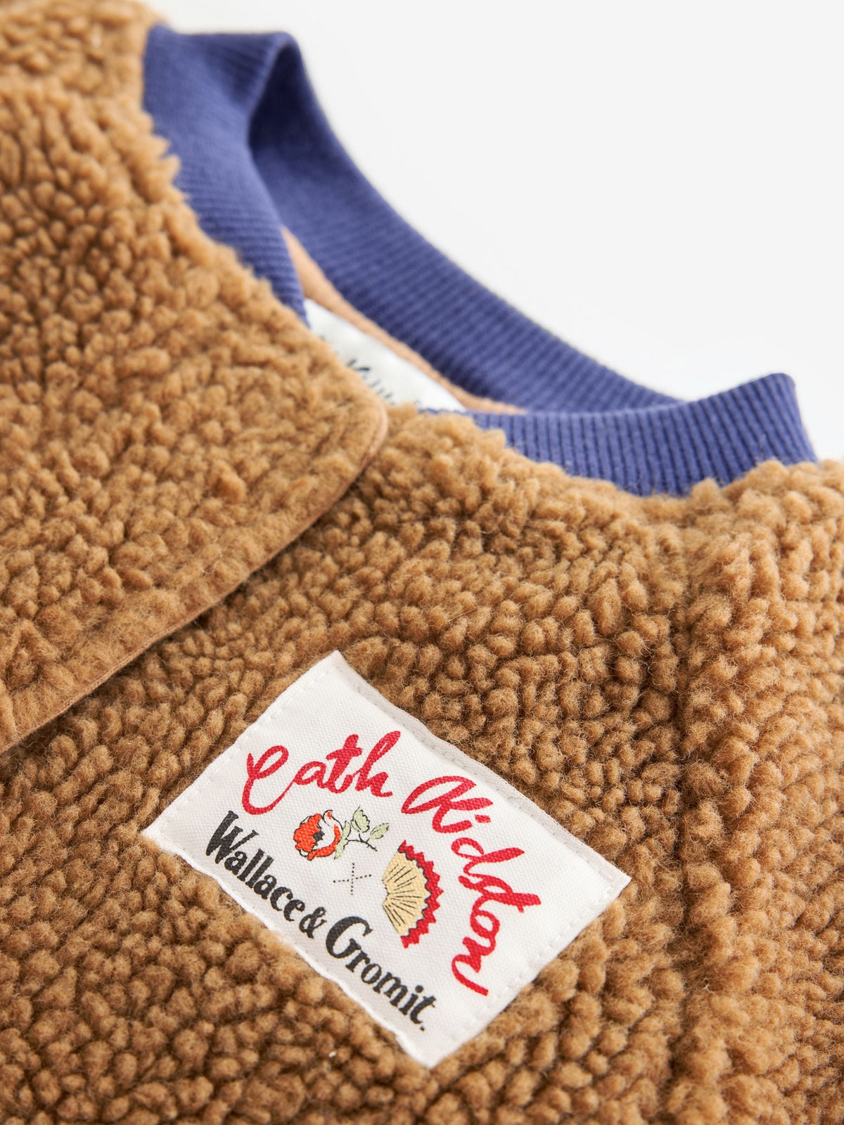 Dsiney Kidz - Brown Cath Kidston Wallace And Gromit Fleece (3mths-7yrs) image 9