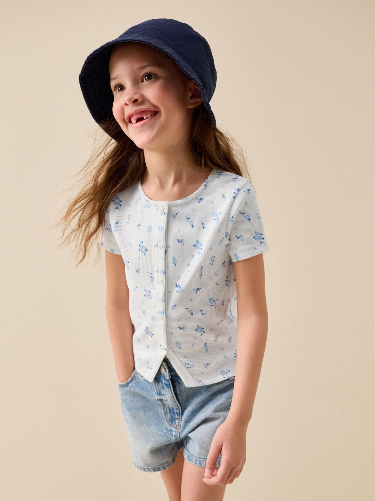 Dsiney Kidz - White Ditsy Floral Short Sleeve Ribbed Cardigan (3-16yrs) image 1