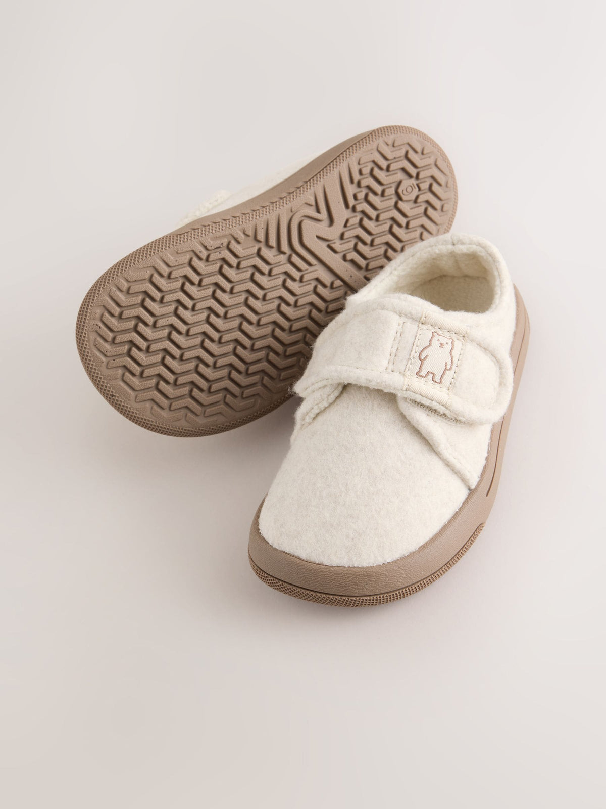 Dsiney Kidz - Neutral Bear Barefoot Touch Fastening Cupsole Slippers image 3