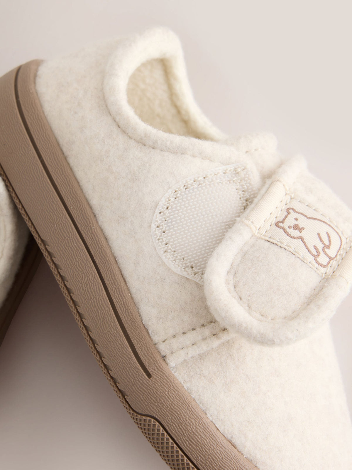 Dsiney Kidz - Neutral Bear Barefoot Touch Fastening Cupsole Slippers image 6