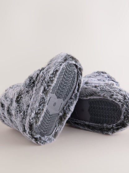 Dsiney Kidz - Grey Penguin Pull On Novelty Slipper Boots image 5