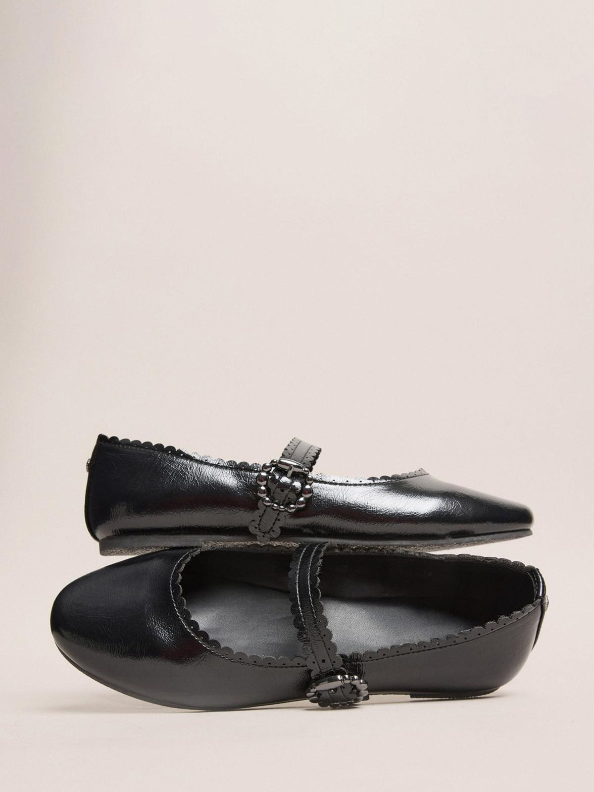 Dsiney Kidz - Lipsy Black Faux Leather Scalloped Flat Mary Jane School Shoes Ballerina image 4