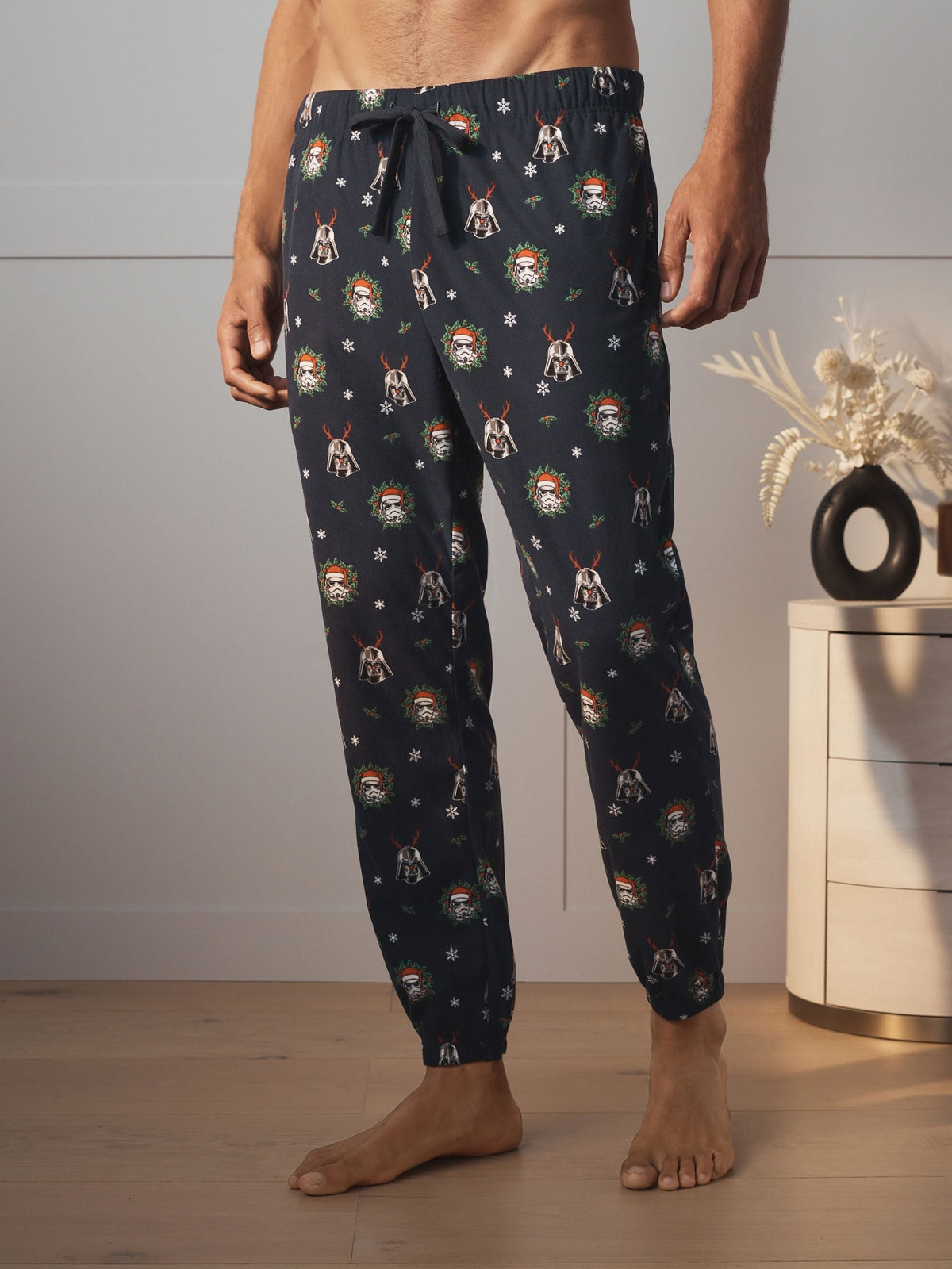 Black Star Wars Printed Long Pyjama Bottoms - image 4