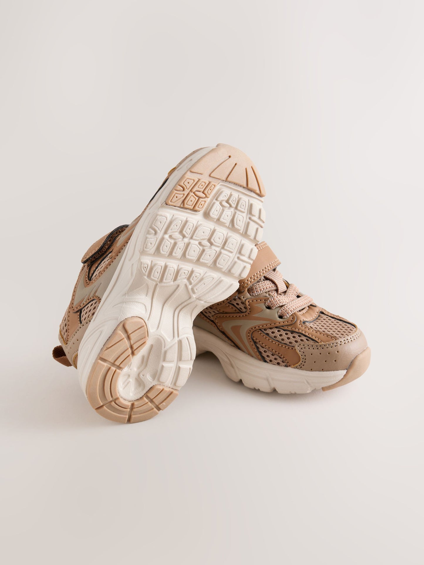 Neutral Touch Fastening Elastic Lace Trainers image 3