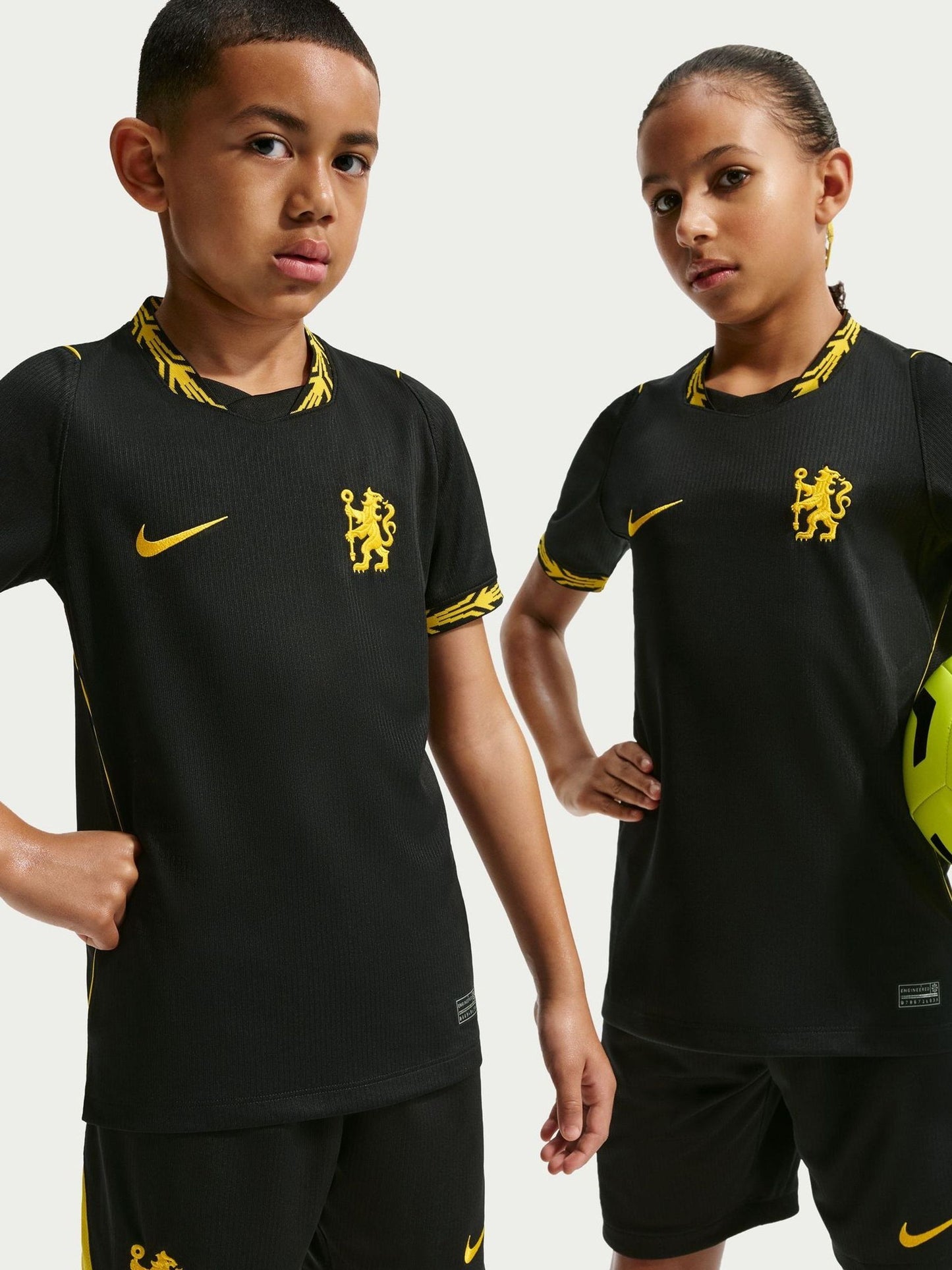 Dsiney Kidz - Nike Black Silver Chelsea FC 2026/27 Stadium Away Football Shirt image 1