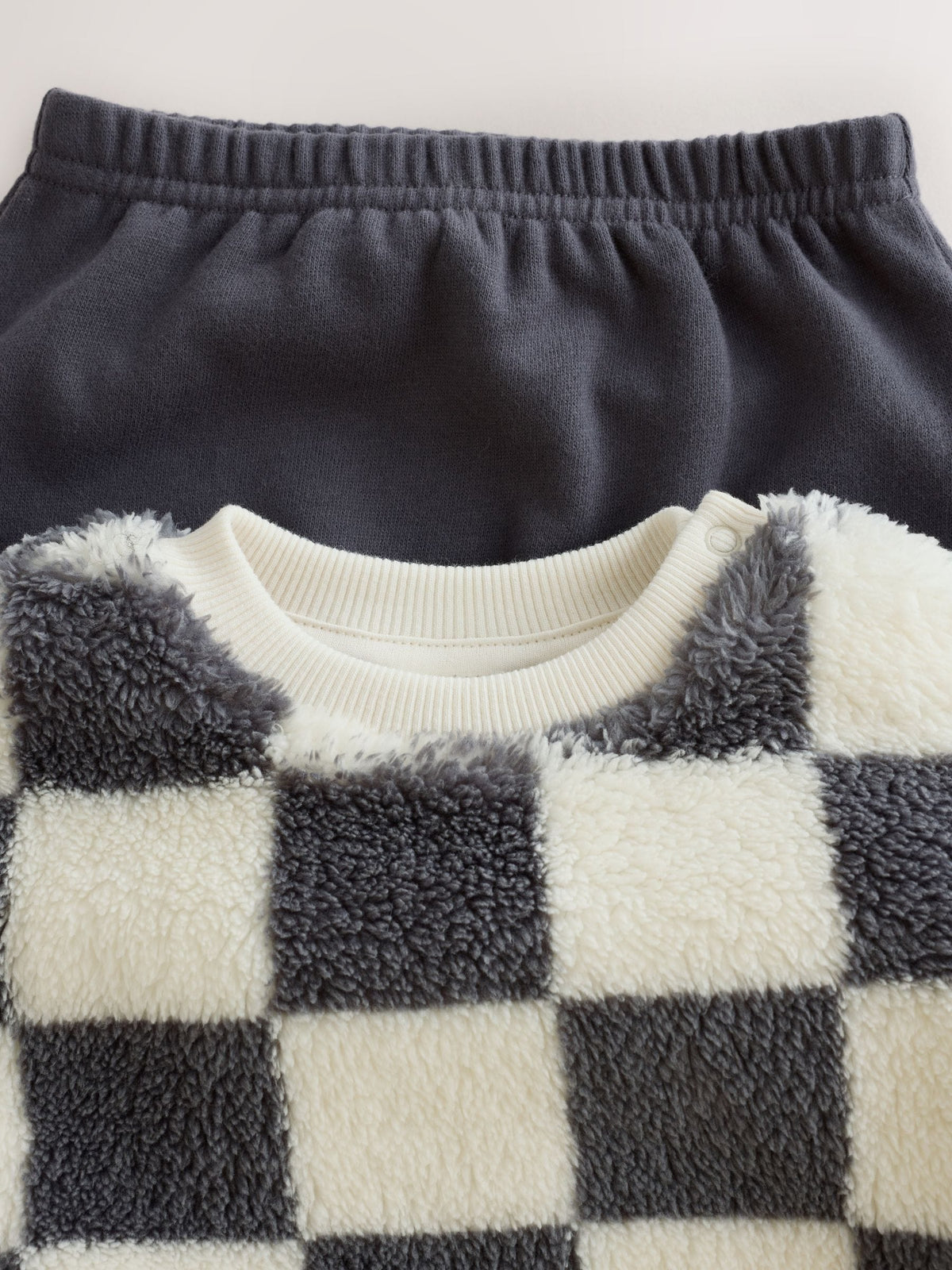 Grey Checkerboard Fleece Top and Joggers Baby Set (0mths-2yrs) - image 7