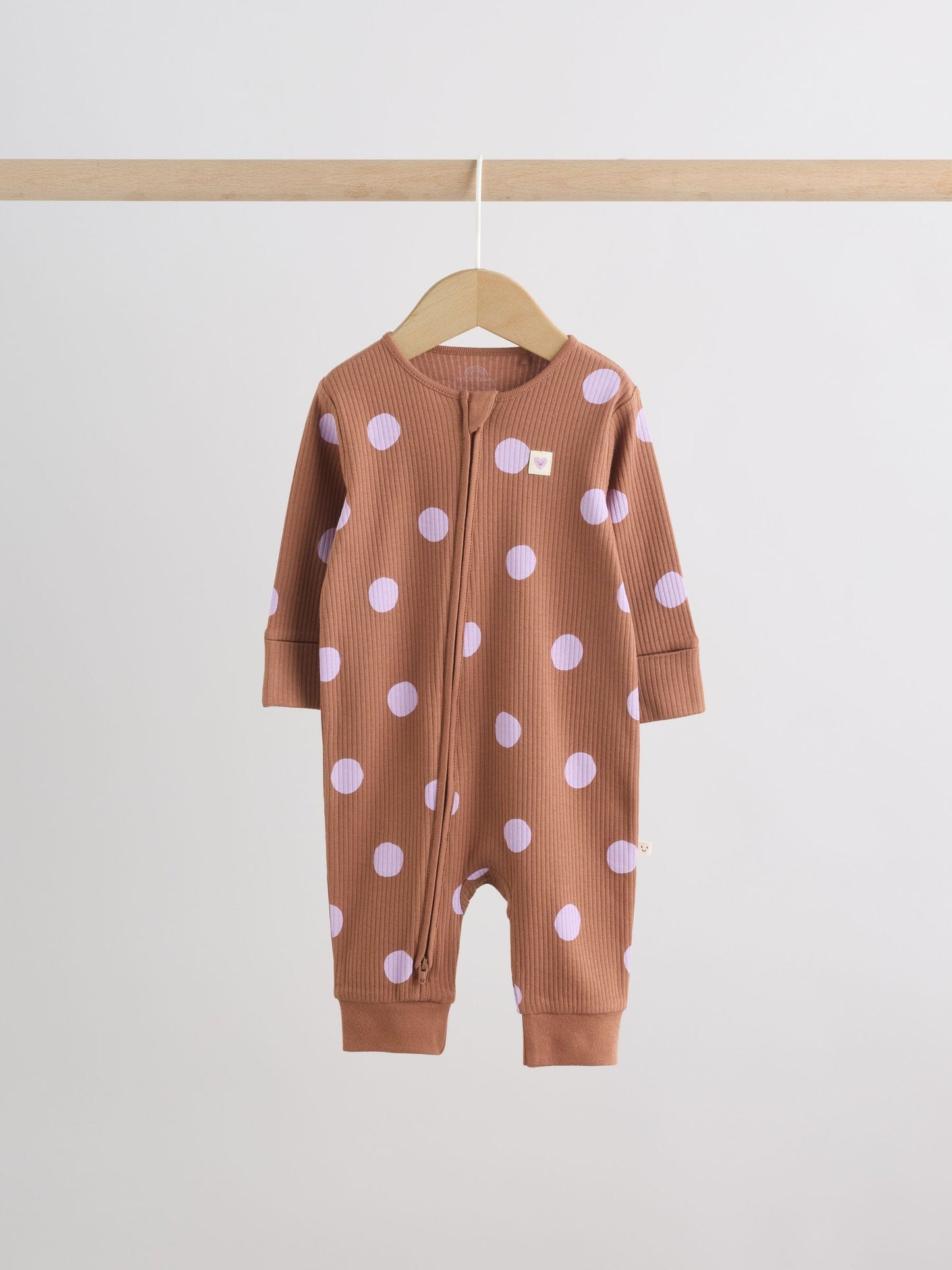 Bright Spot Baby Sleepsuits 4 Pack (0mths-3yrs) image 8