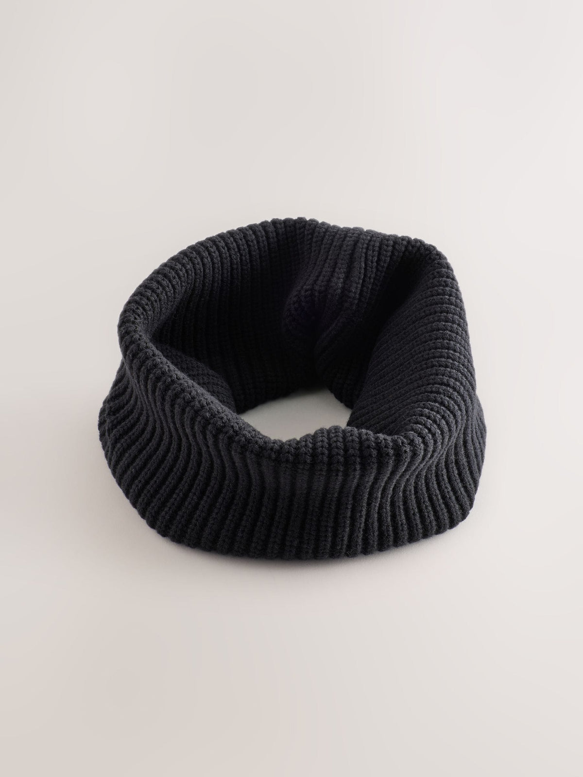 Dsiney Kidz - Black Ribbed Knitted Snood (1-16yrs) image 1