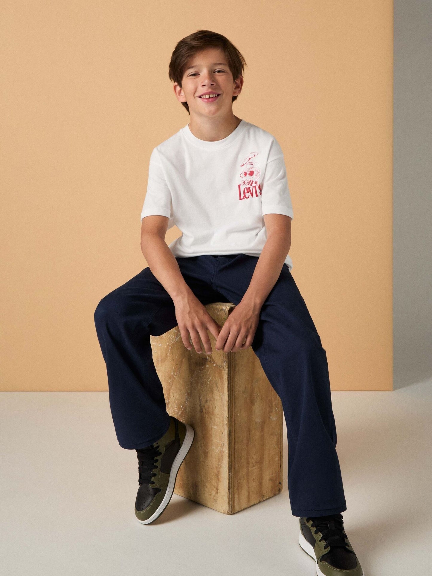 Levi's® White Burger Meal Short Sleeve T-Shirt image 2