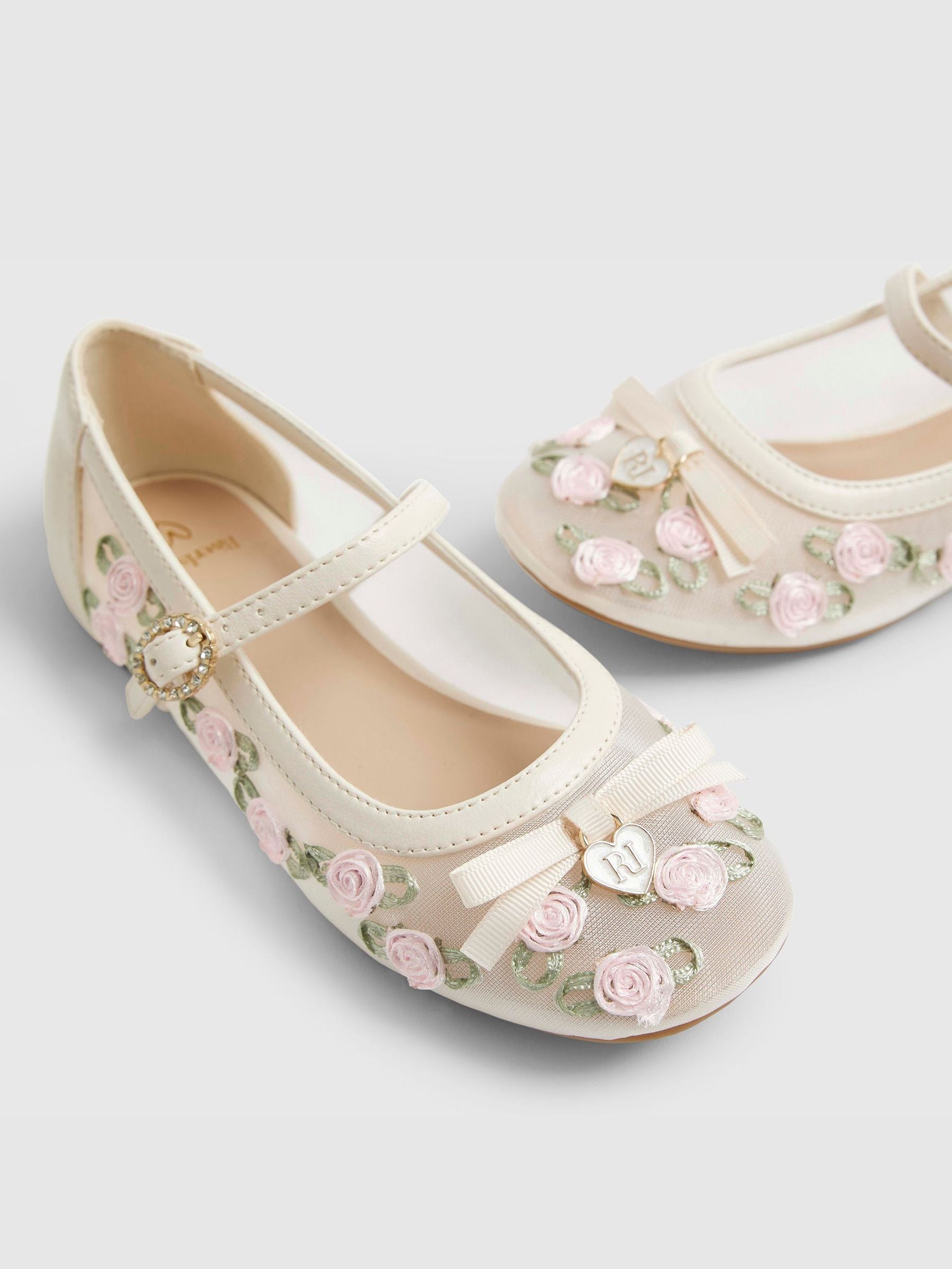 River Island Cream Rose Bud Ballerina Shoes image 3