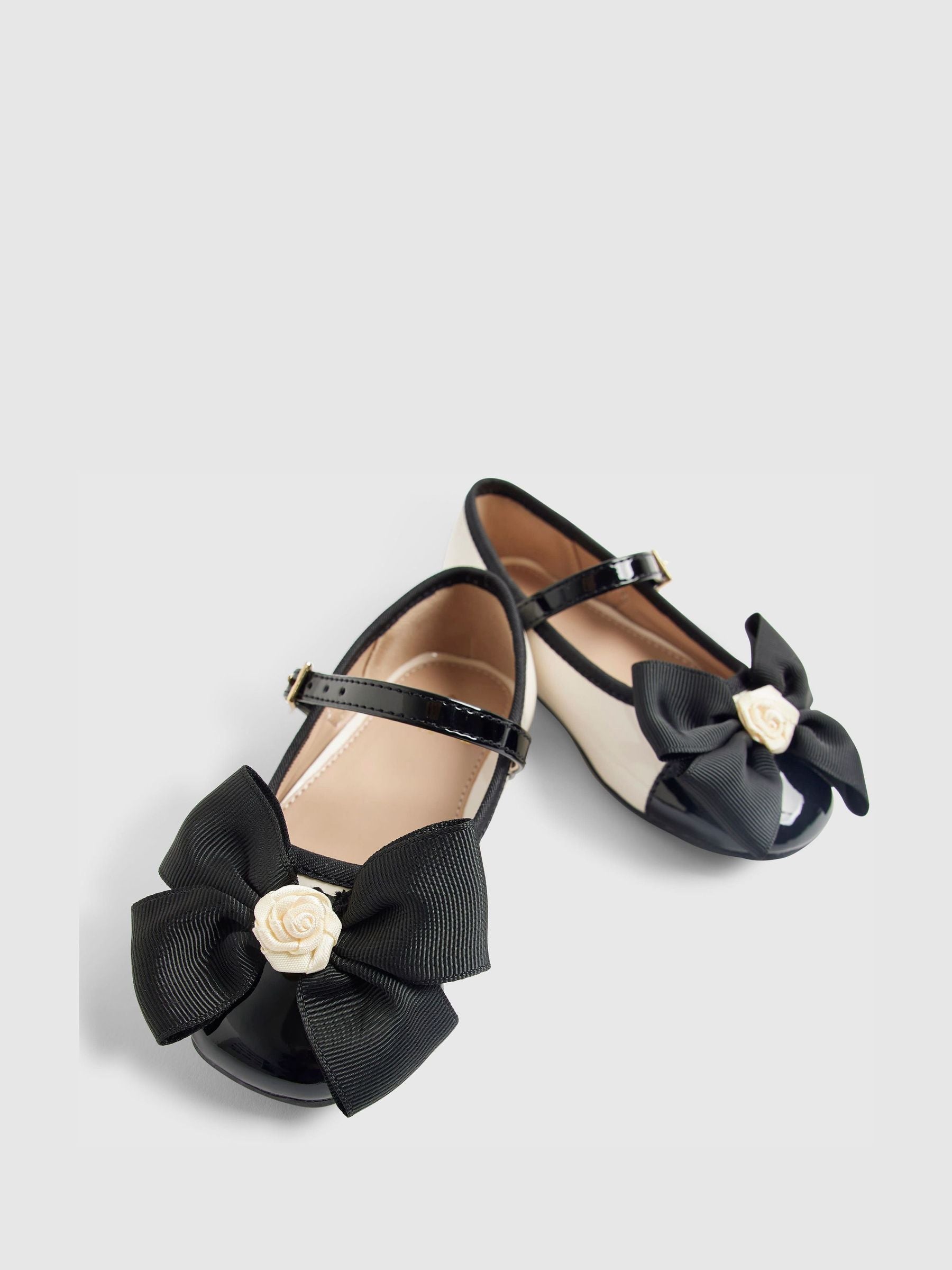 River Island Cream Contrast Bow Ballerinas image 2
