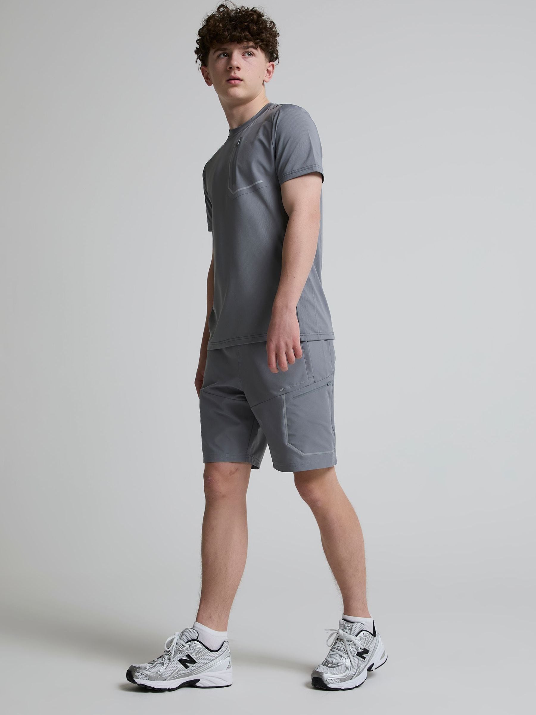 Dsiney Kidz - Monterrain Grey Ramble 3.0 Woven Running Shorts image 2