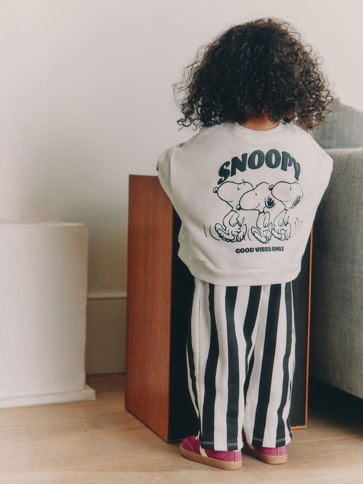 Cream Snoopy Sweatshirt and Barrel Leg Set (6mths-7yrs) - image 4