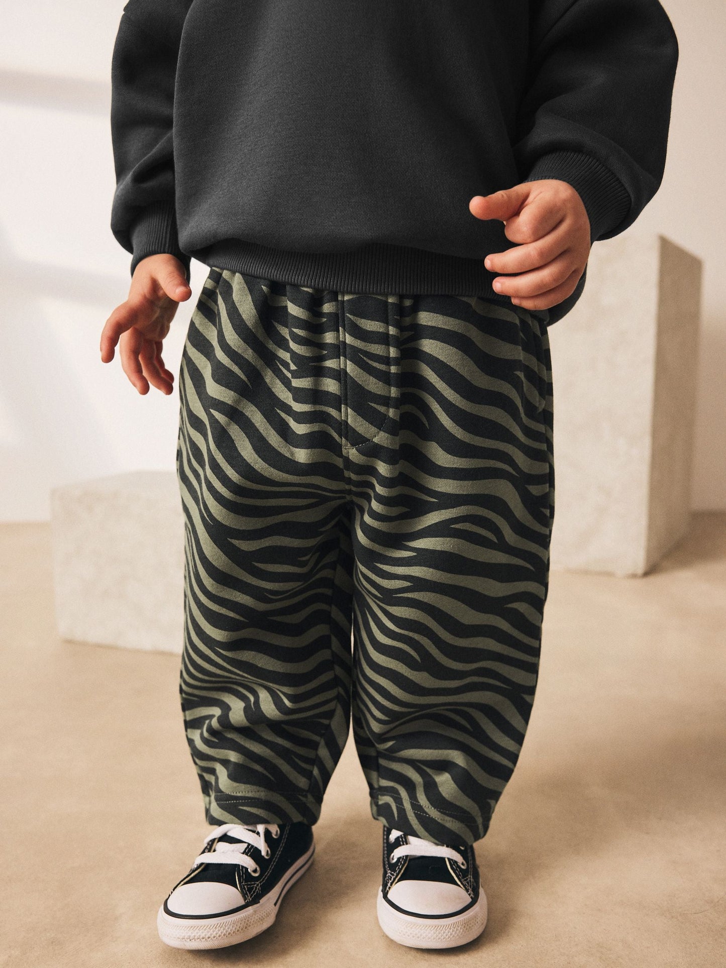 Charcoal Grey Hoodie And Joggers Set (3mths-7yrs)