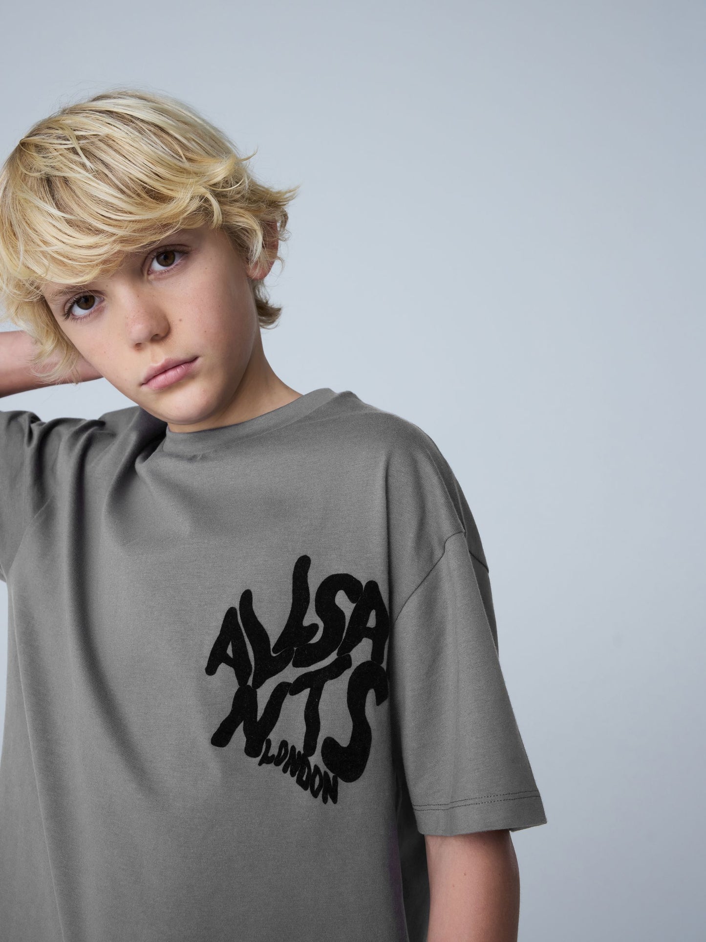 Dsiney Kidz - smALLSAINTS Charcoal Grey/Flocked Orlando T-Shirt and Sweat Shorts Set image 4