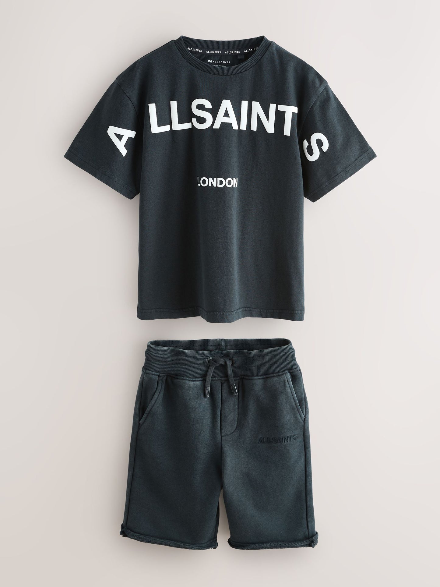 Dsiney Kidz - smALLSAINTS Black Biggy Oversized T-Shirt and Sweat Shorts Set image 8