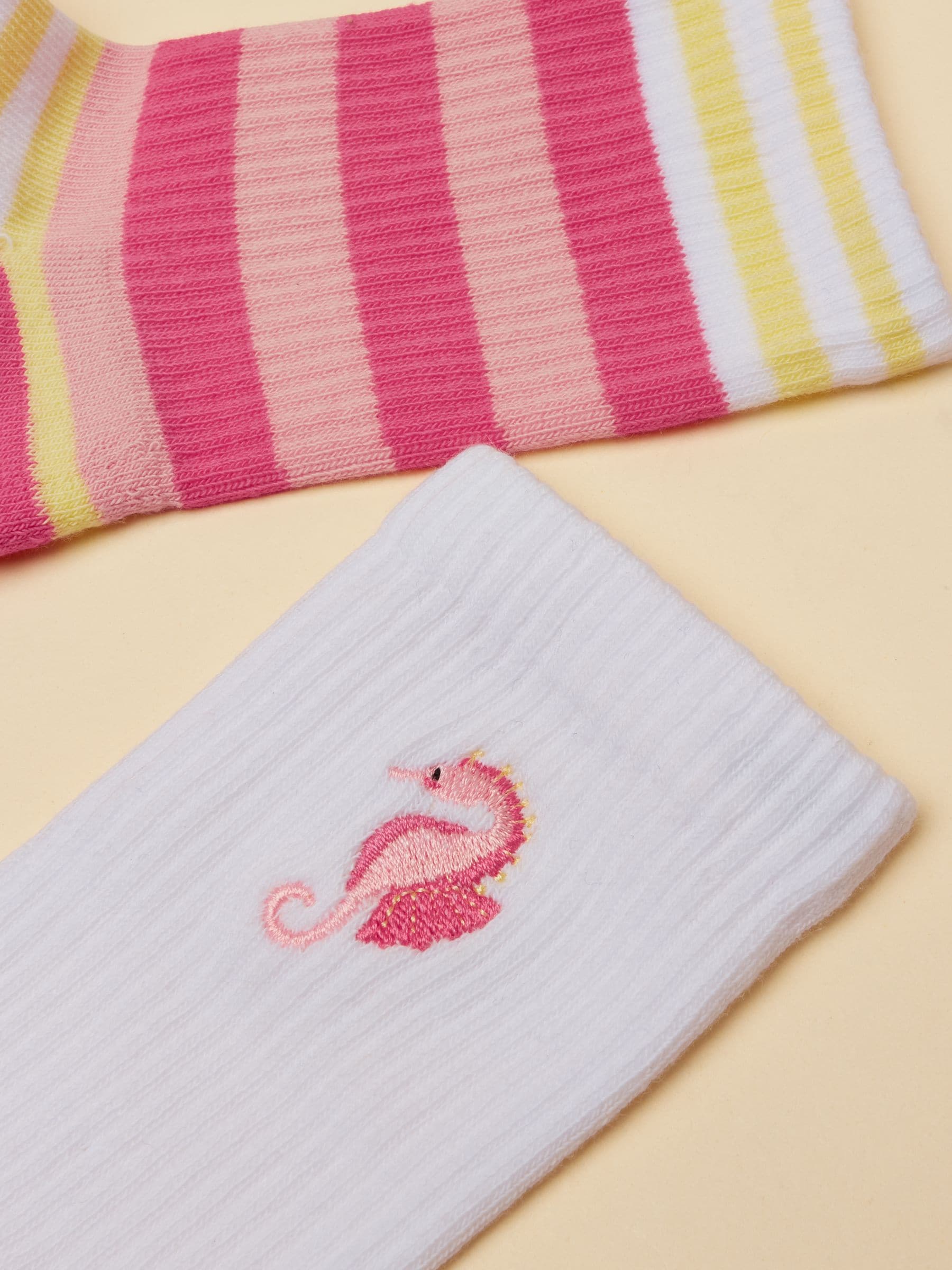 Joules Kids' Volley Pink Seahorse 2 Pack Tennis Sock image 2