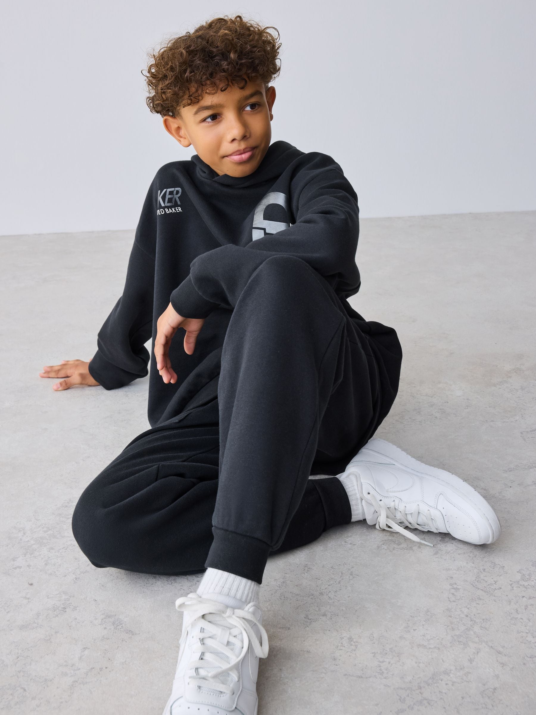 Dsiney Kidz - Baker by Ted Baker Oversized Graphic Hoodie and Joggers Set image 5