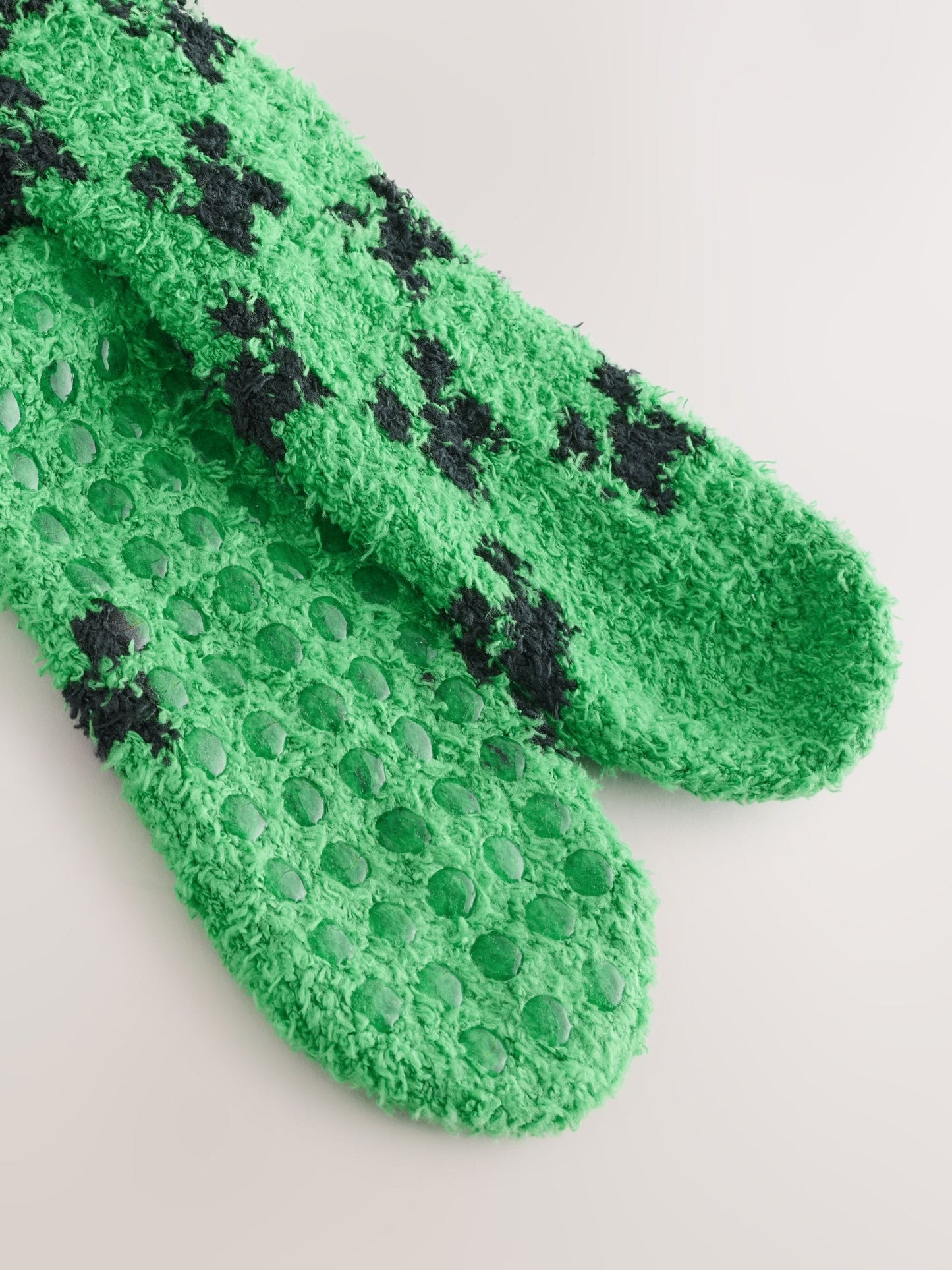 Dsiney Kidz - Minecraft Creeper Character Cosy Socks 2 Pack image 2