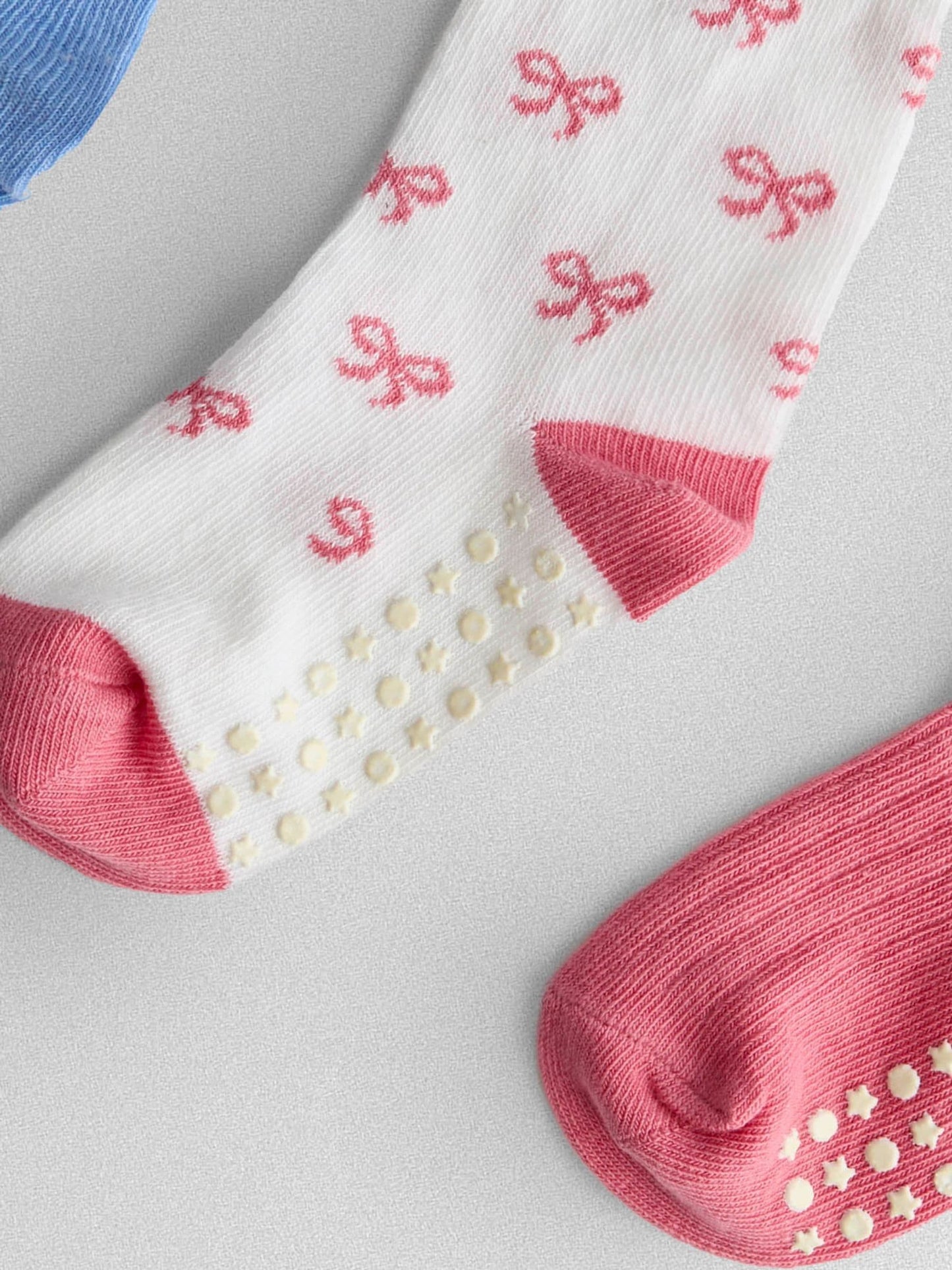 JoJo Maman Bébé Pink Bow 3-Pack Socks image 3