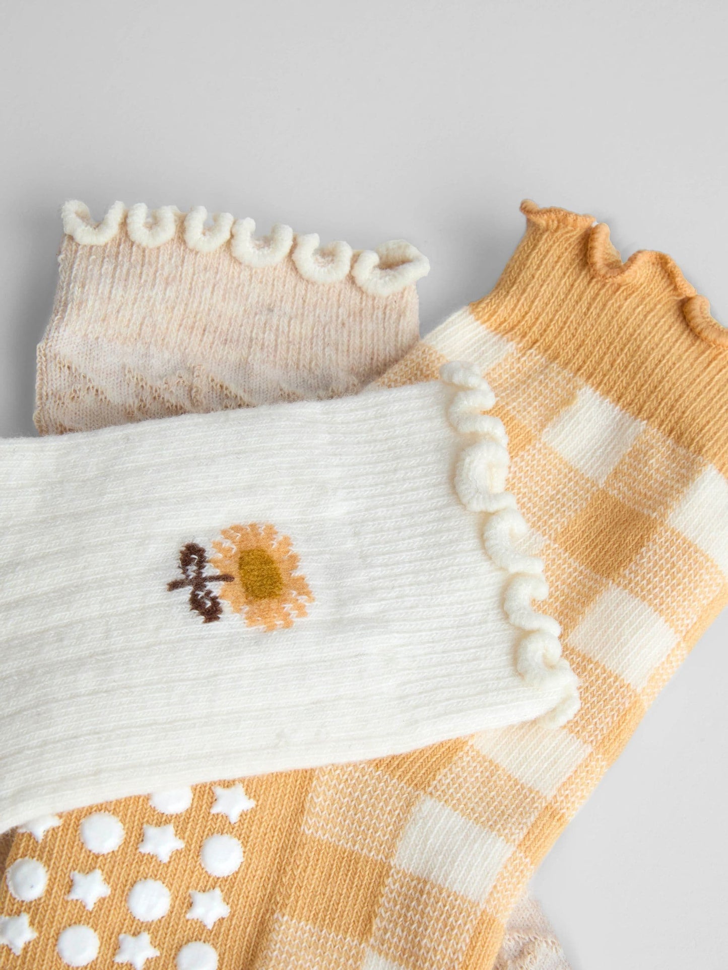 JoJo Maman Bébé Mustard Sunflower 3-Pack Socks image 2