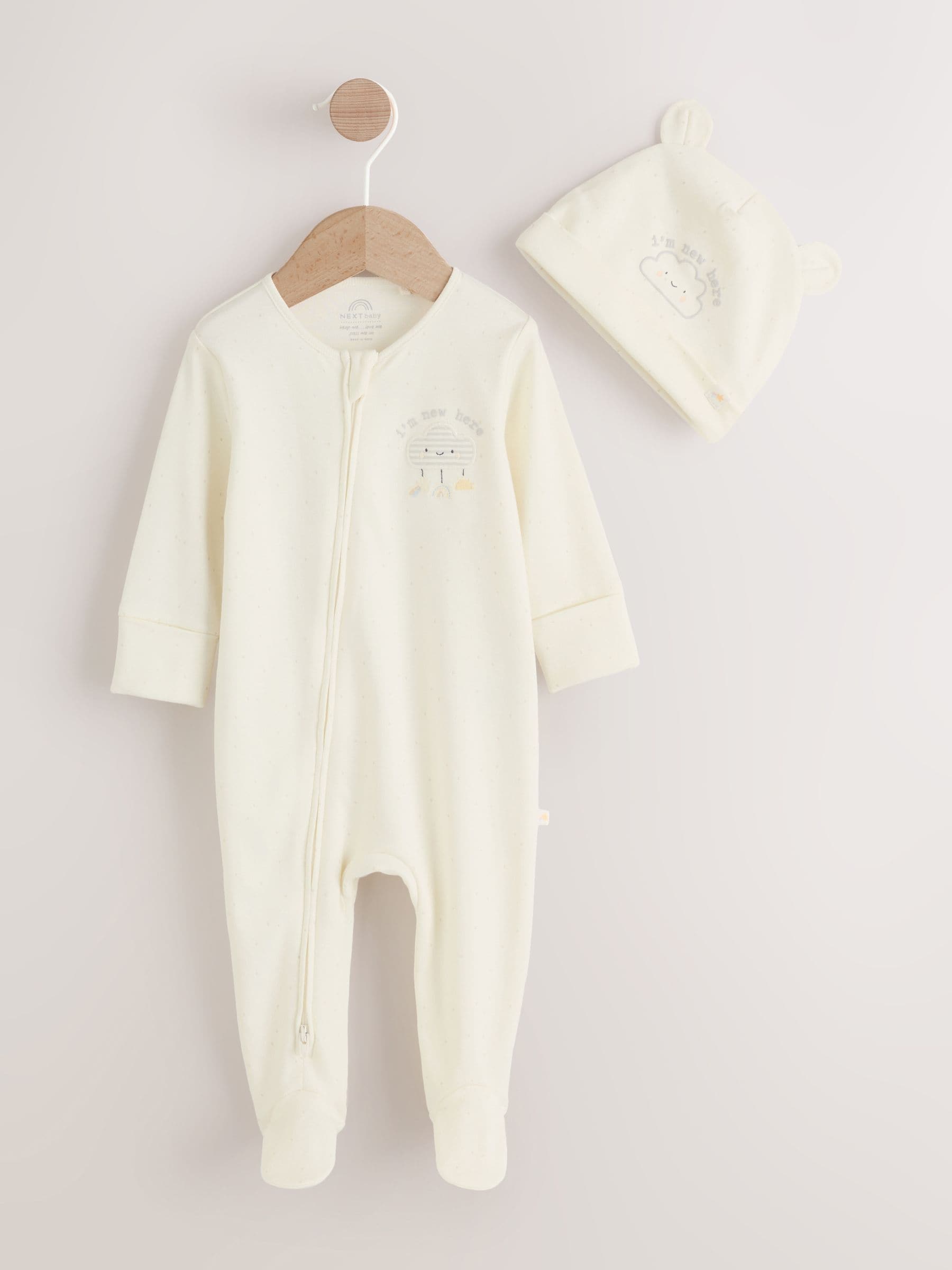 Neutral Im New Here Sleepsuit And Hat Set (0-9mths) image 6
