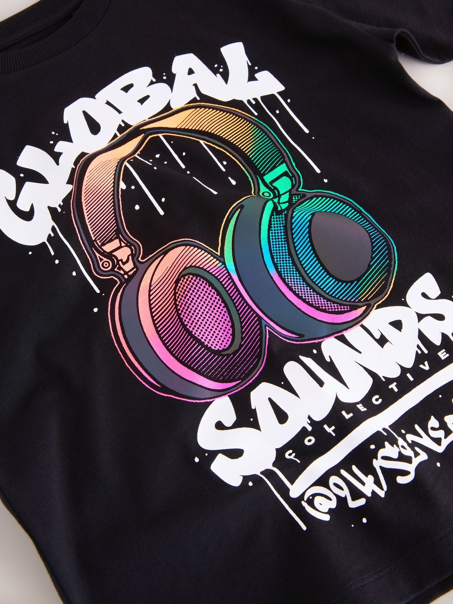 Dsiney Kidz - Black Headphones Short Sleeve Graphic T-Shirt (3-16yrs) image 5