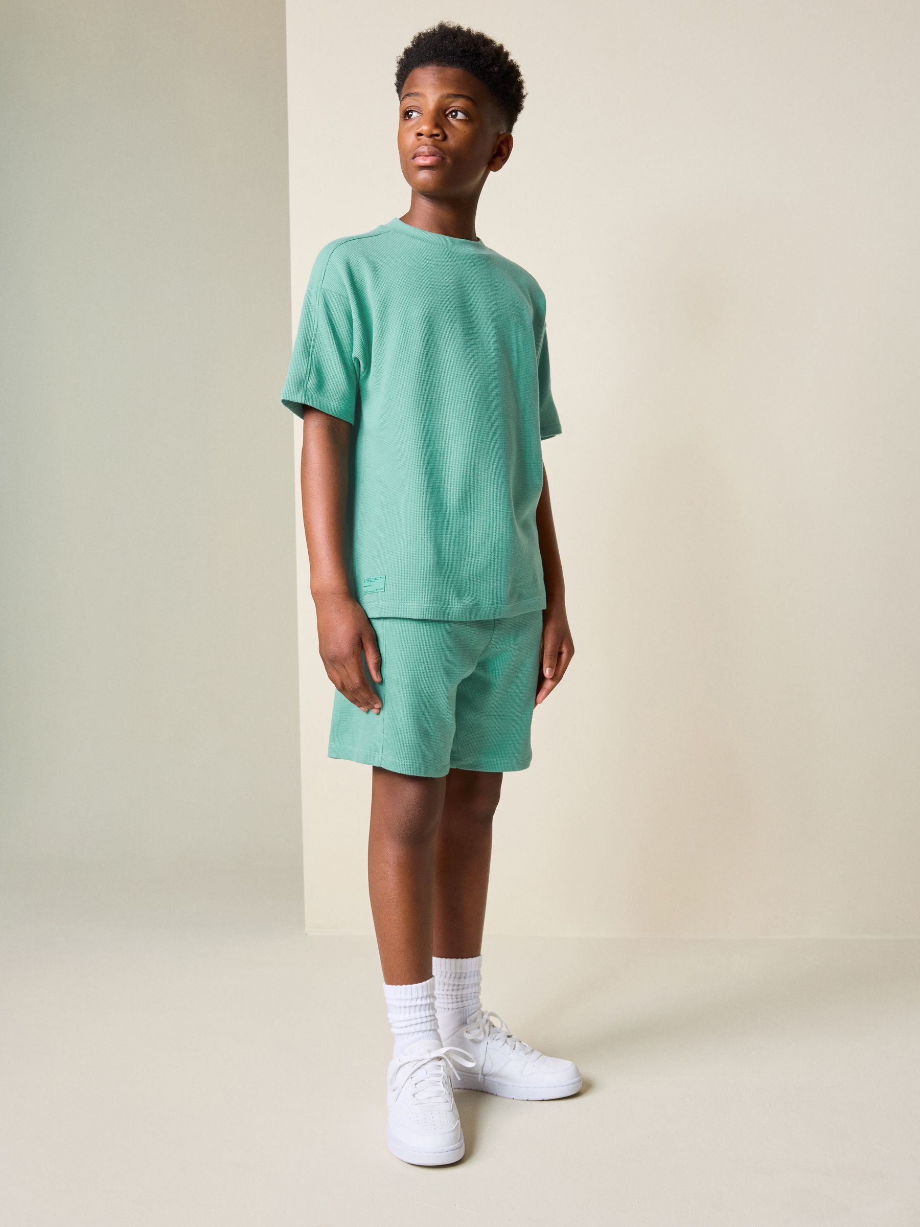 Dsiney Kidz - Green Textured Short Sleeve T-Shirt and Shorts Set (3-16yrs) image 2