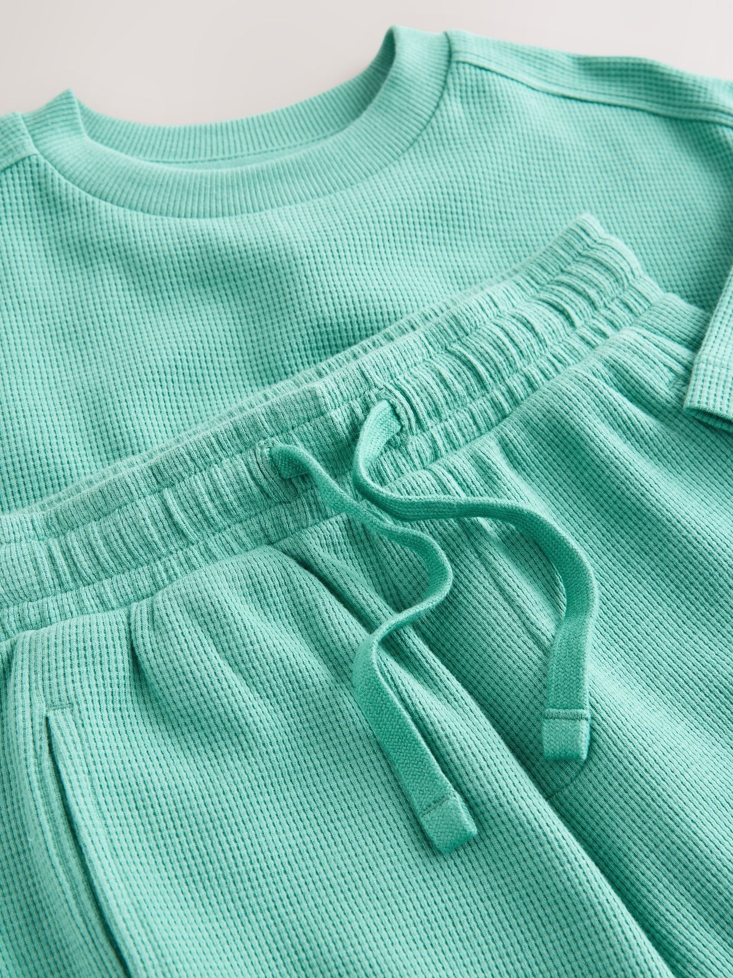 Dsiney Kidz - Green Textured Short Sleeve T-Shirt and Shorts Set (3-16yrs) image 7