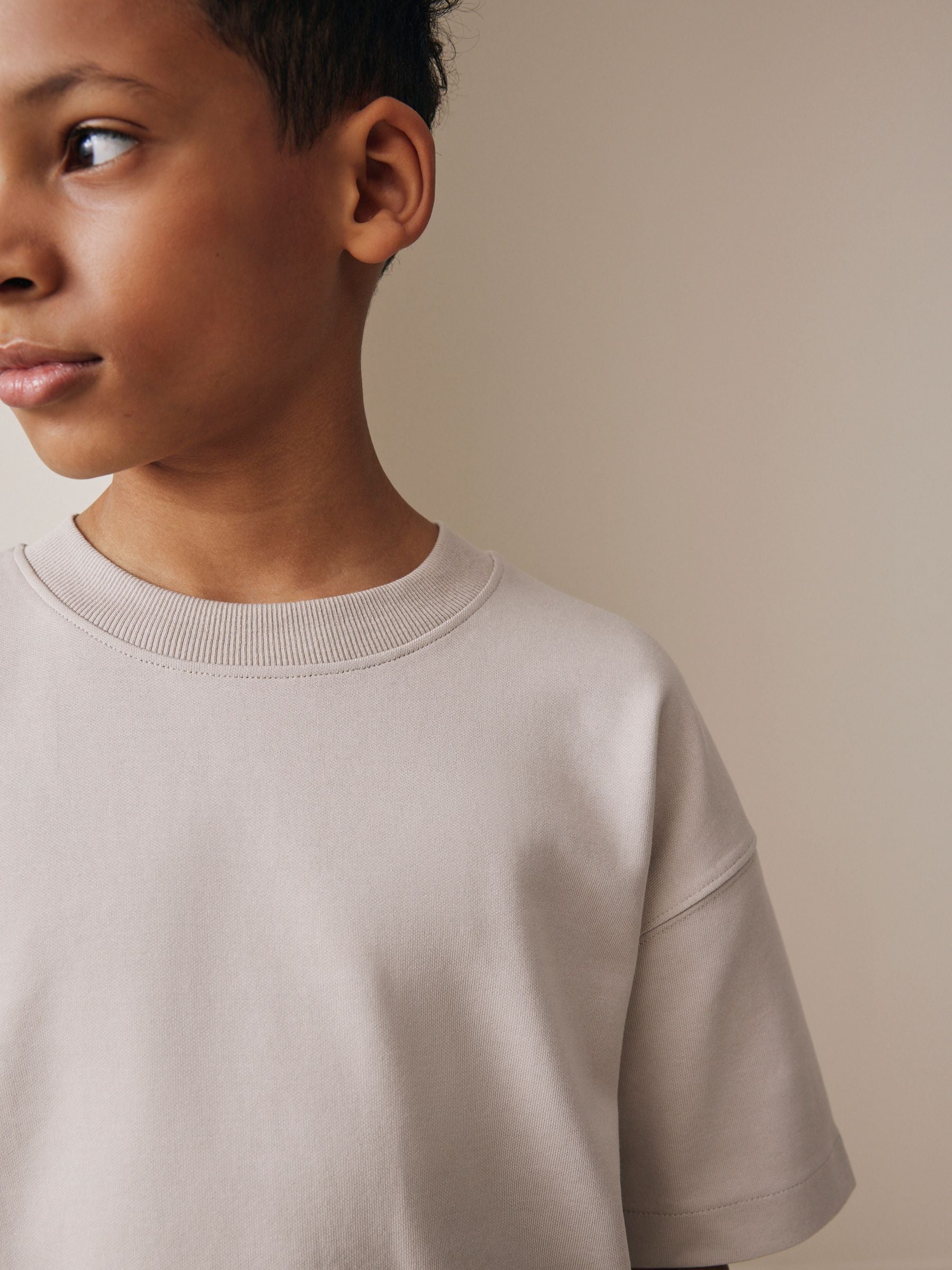 Dsiney Kidz - Cement Relaxed Fit Heavyweight T-Shirt and Shorts Set (3-16yrs) image 3
