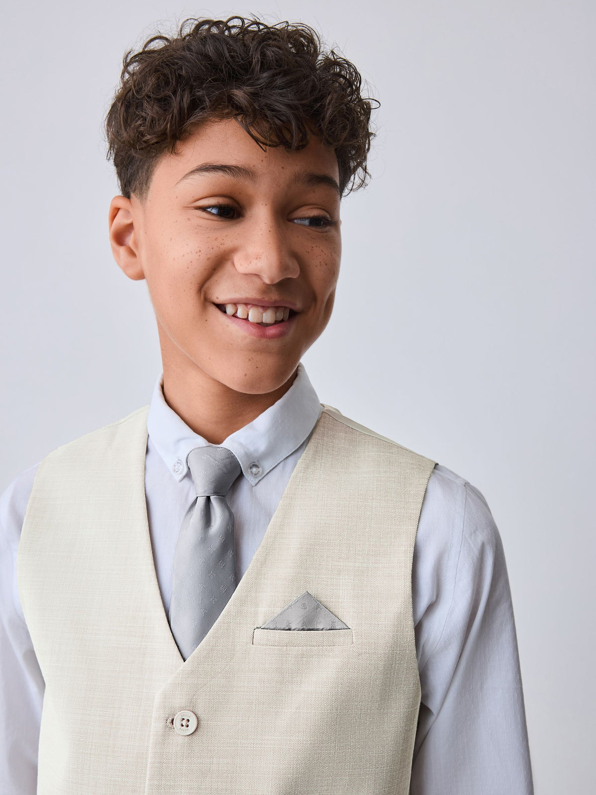 Baker by Ted Baker Waistcoat, Shirt And Tie Set - image 4