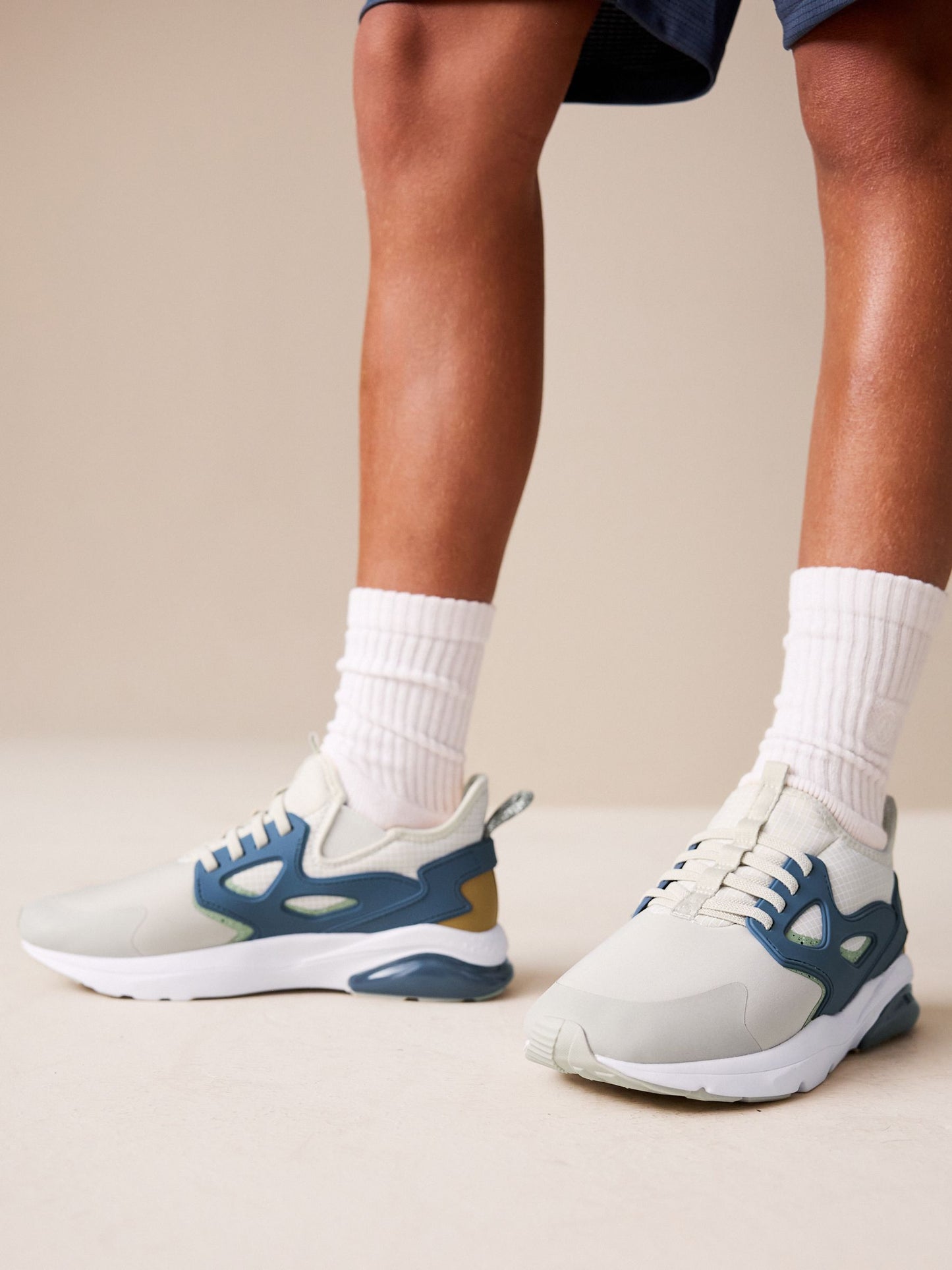 Neutral Colourblock Standard Fit (F) Elastic Lace Trainers image 3
