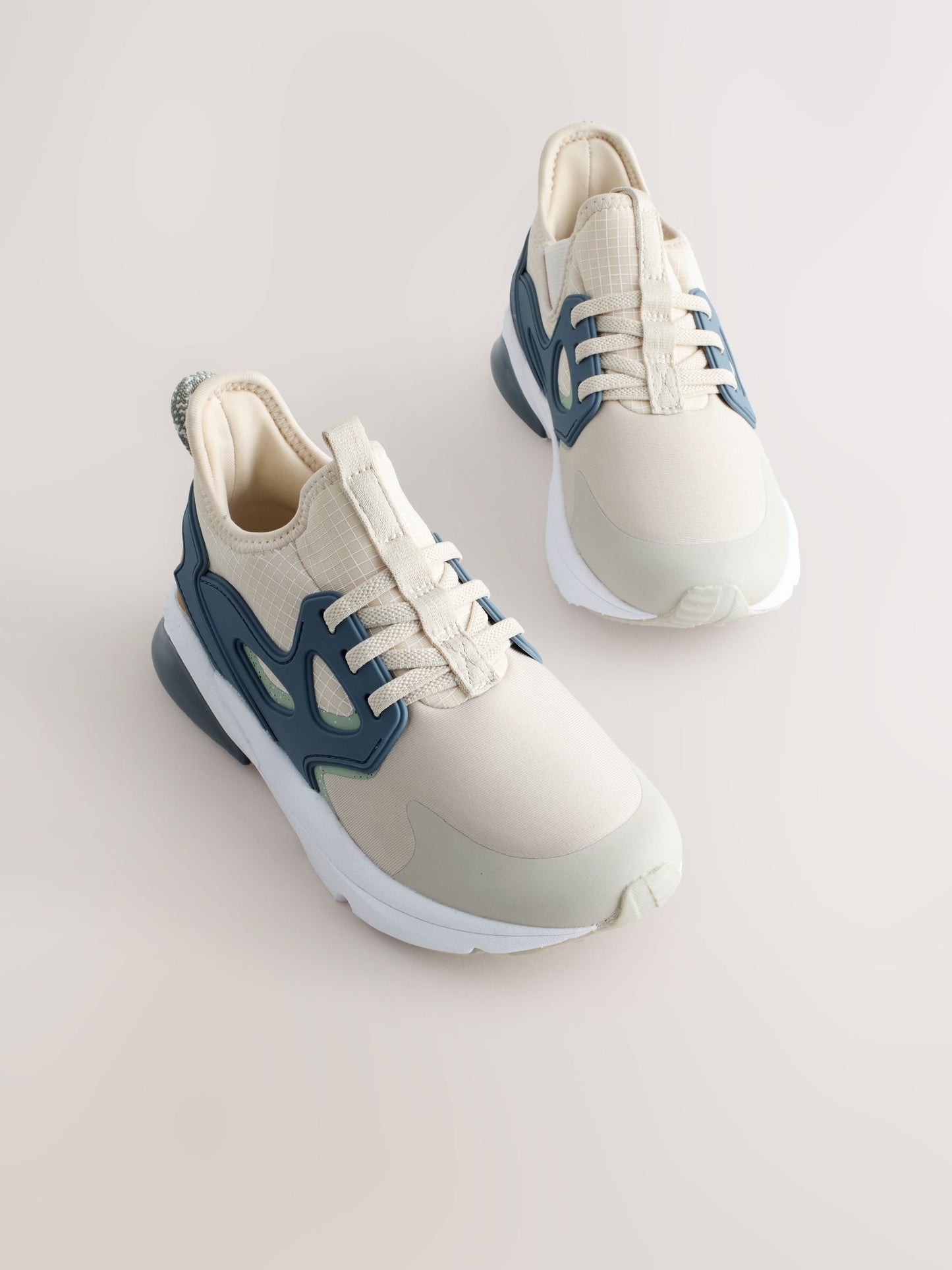 Neutral Colourblock Standard Fit (F) Elastic Lace Trainers image 4