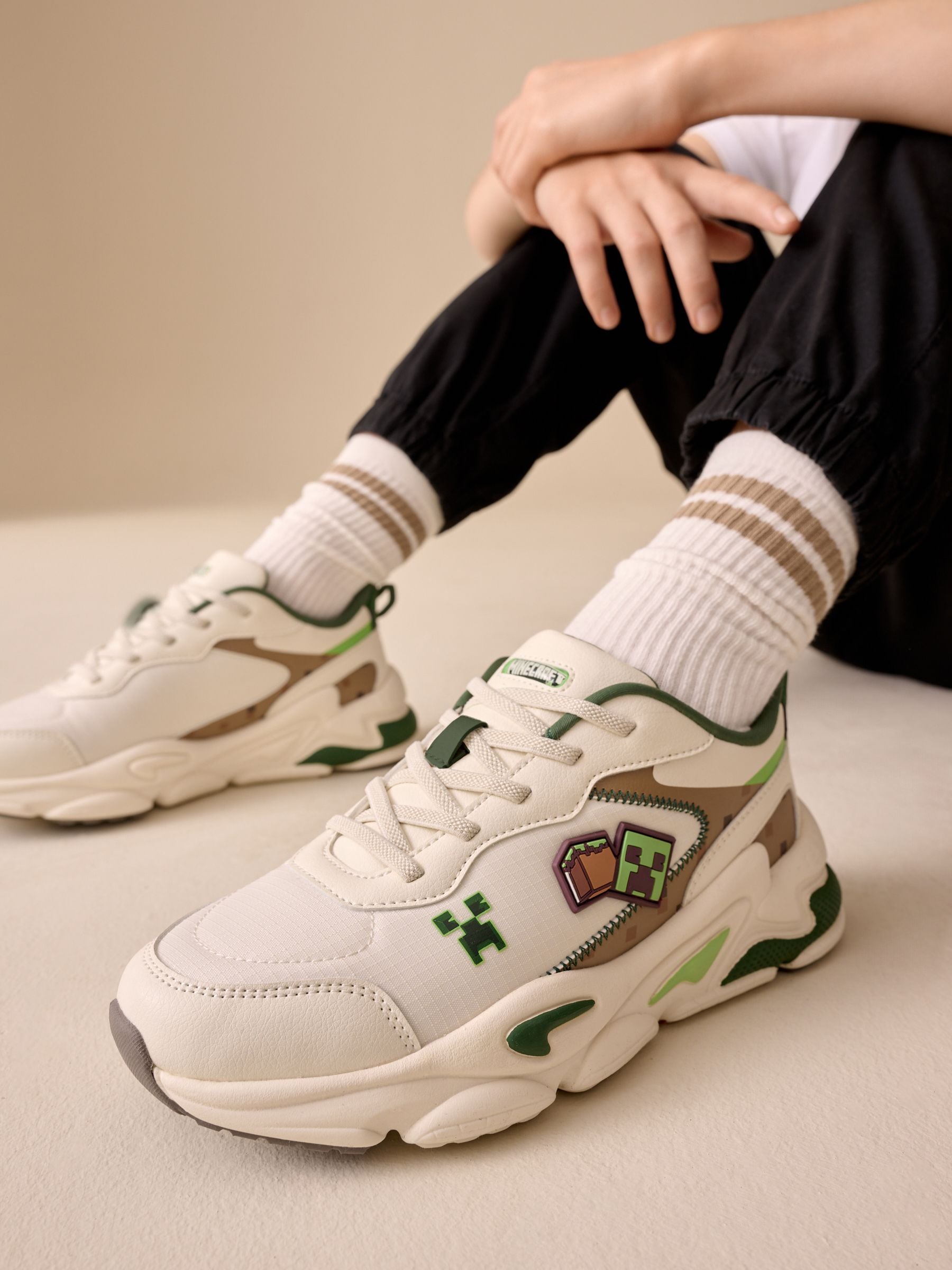 White Minecraft Elastic Lace Trainers image 2