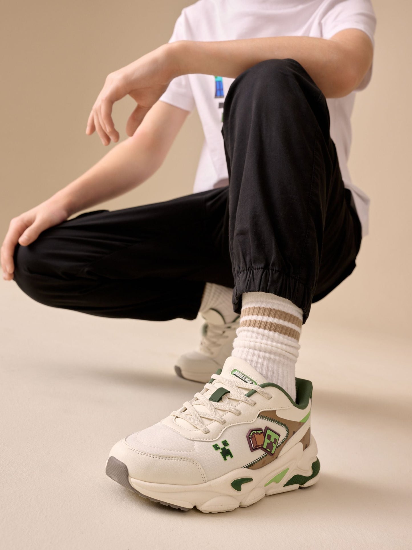 White Minecraft Elastic Lace Trainers image 3