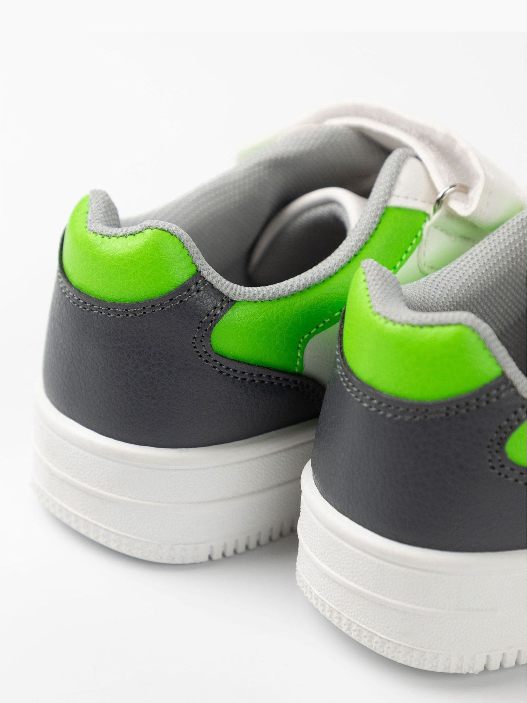 Dsiney Kidz - Vanilla Underground White Minecraft Touch Fastening Trainers image 3