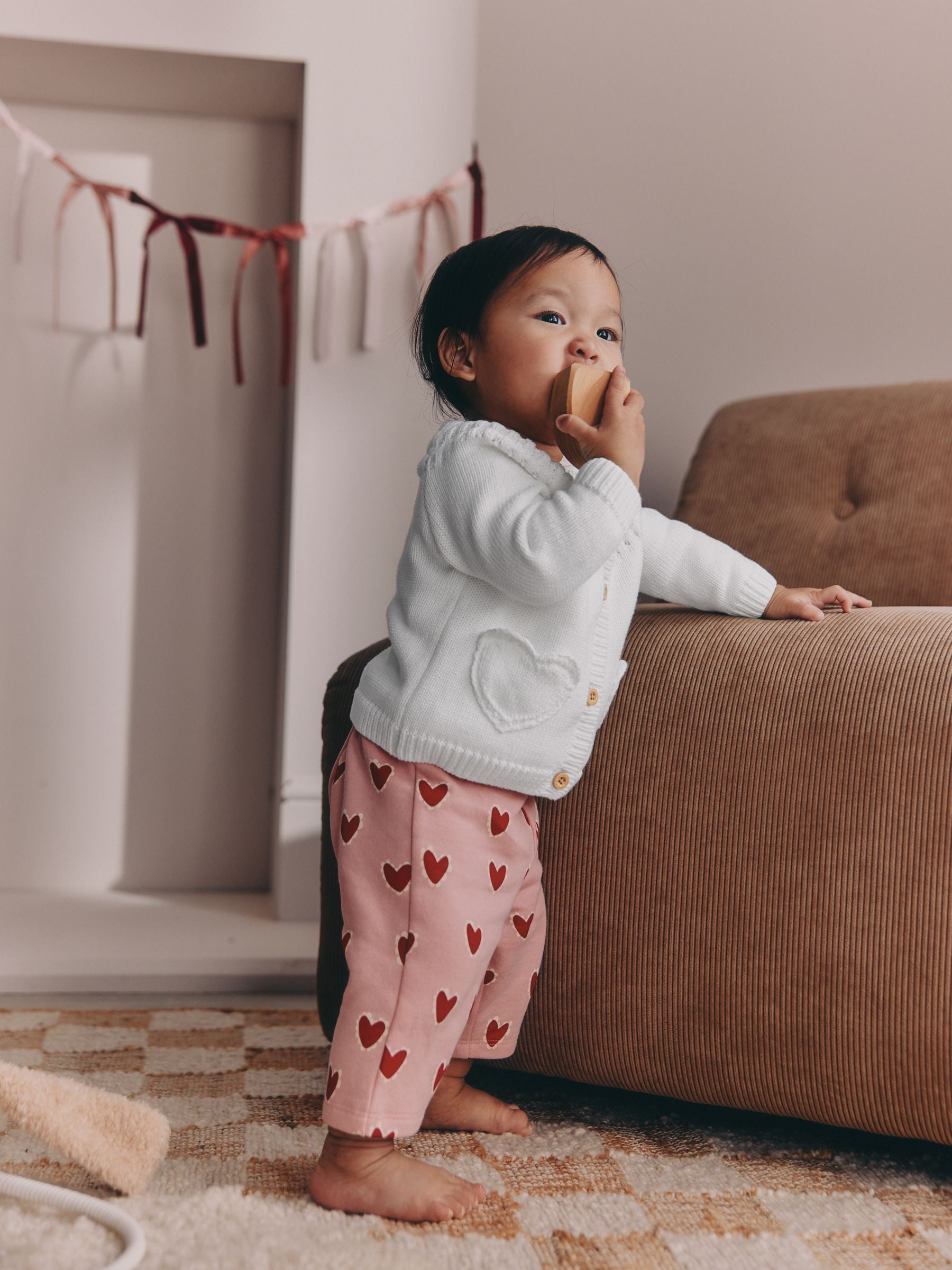 Dsiney Kidz - White Heart Pocket Button Through Baby Cardigan (0mths-2yrs) image 2