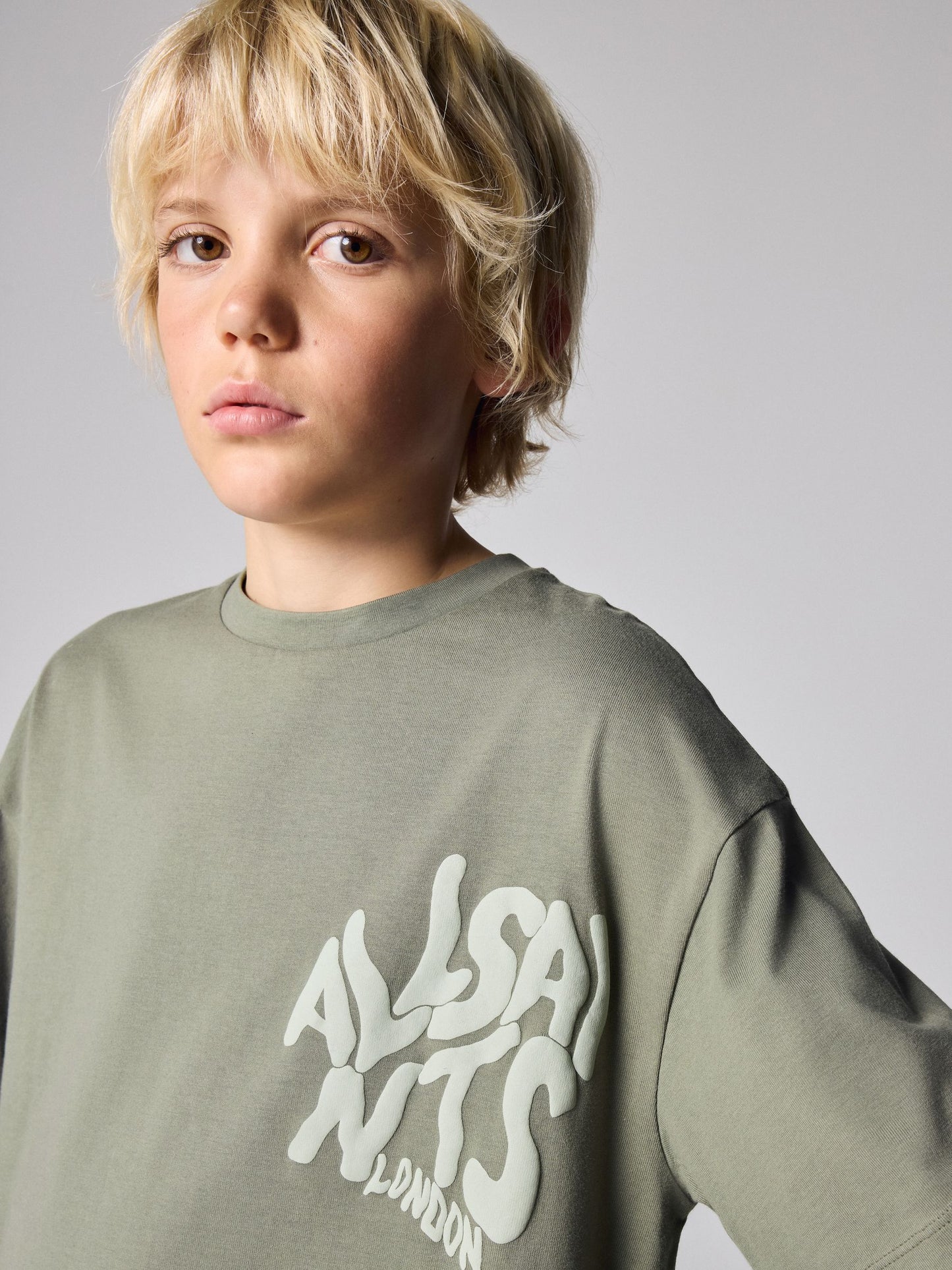 Dsiney Kidz - smALLSAINTS Khaki Green Orlando T-Shirt and Sweat Shorts Set image 4