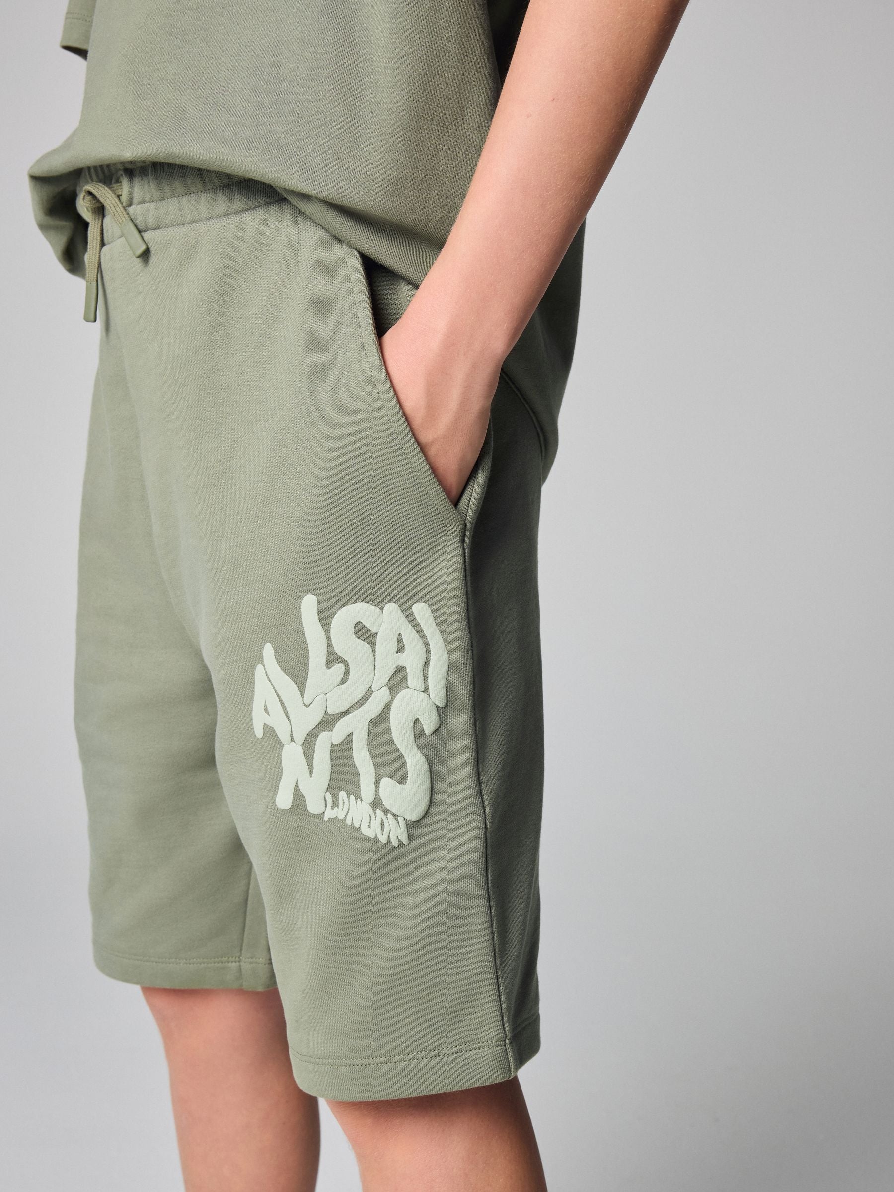 Dsiney Kidz - smALLSAINTS Khaki Green Orlando T-Shirt and Sweat Shorts Set image 7