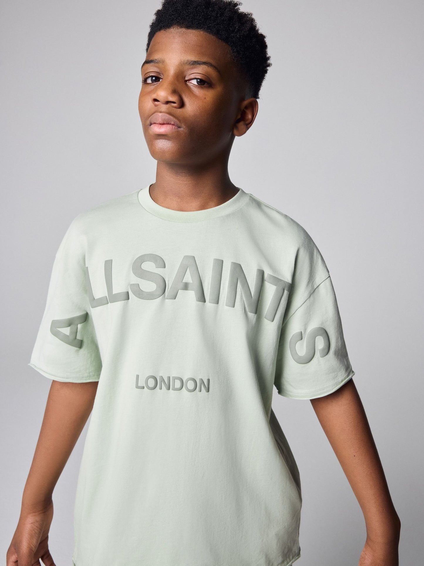 Dsiney Kidz - smALLSAINTS Light Green Biggy Oversized T-Shirt and Sweat Shorts Set image 3