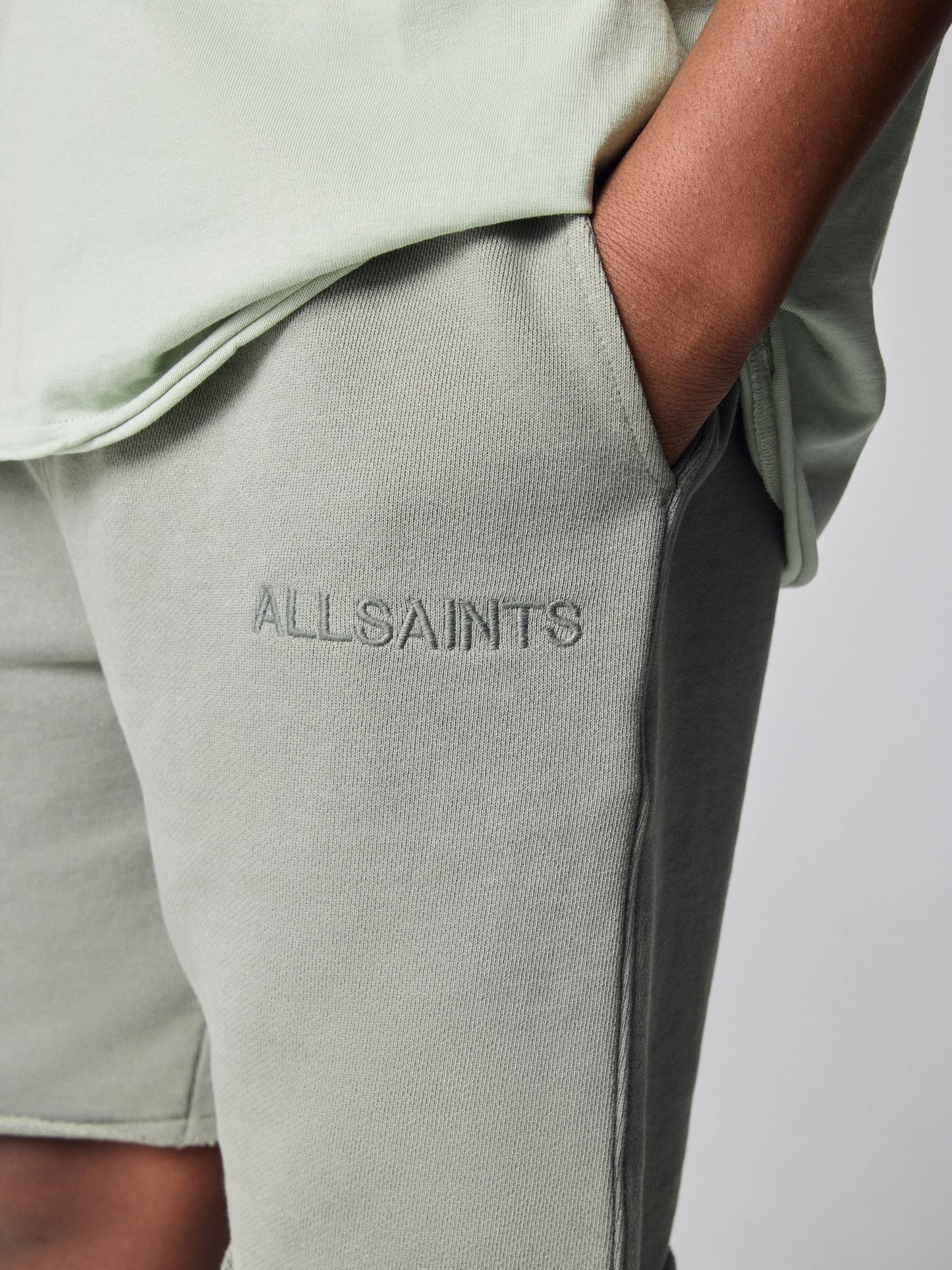 Dsiney Kidz - smALLSAINTS Light Green Biggy Oversized T-Shirt and Sweat Shorts Set image 7