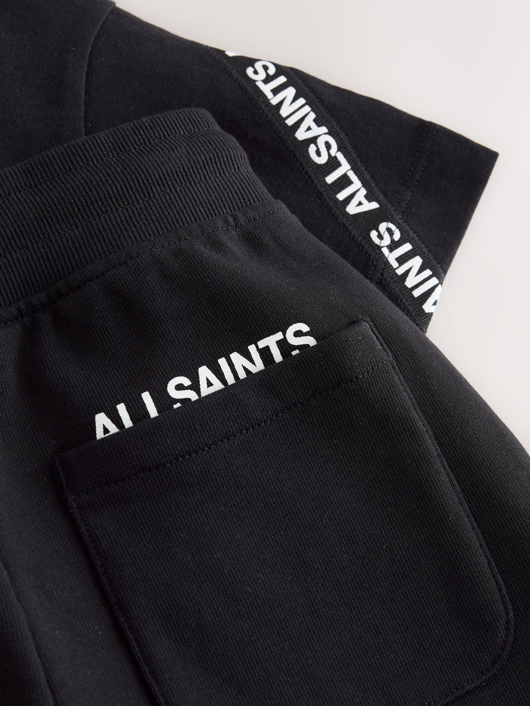 Dsiney Kidz - smALLSAINTS Black Logo Tape T-Shirt and Sweat Shorts Set image 11