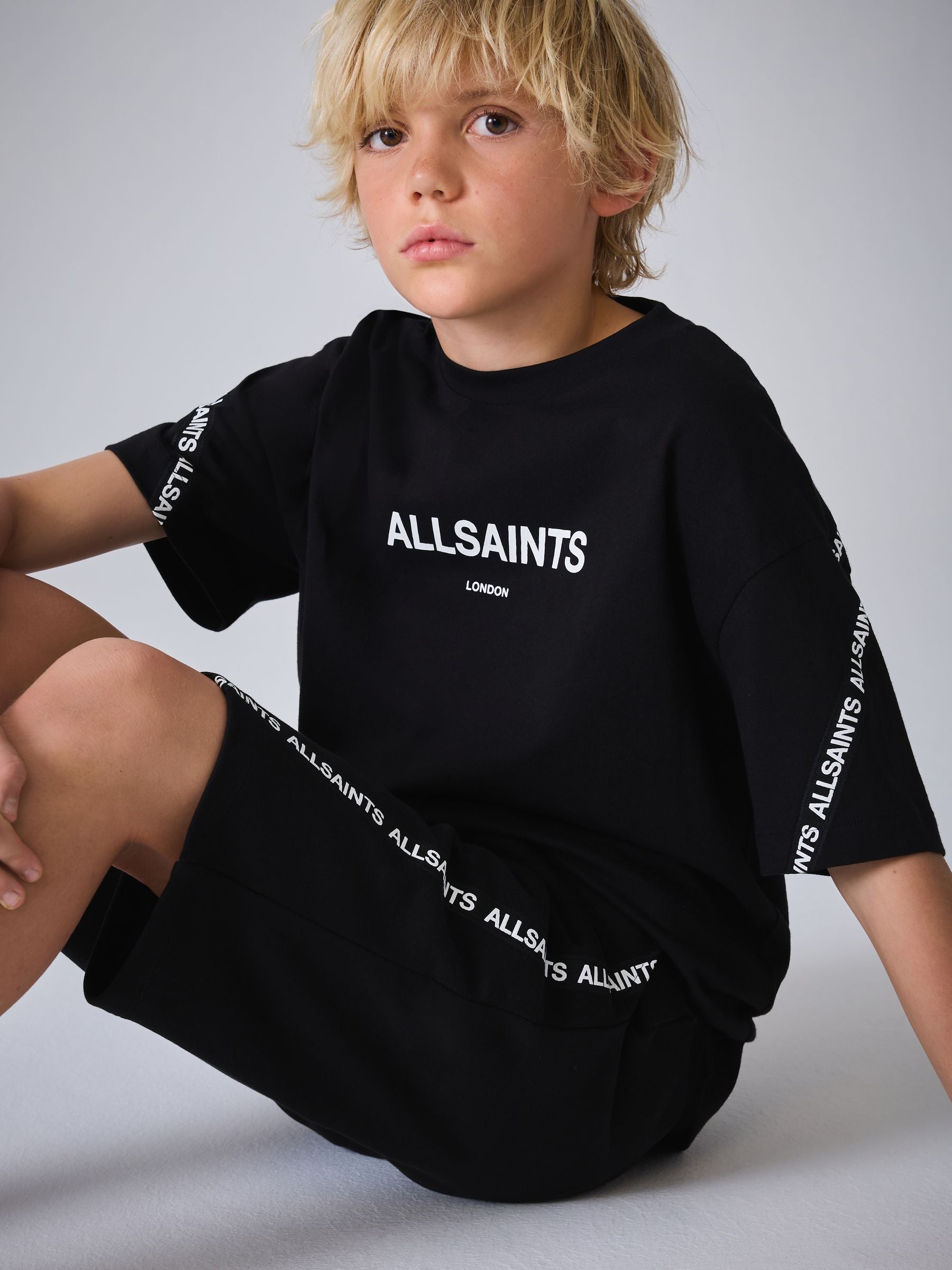 Dsiney Kidz - smALLSAINTS Black Logo Tape T-Shirt and Sweat Shorts Set image 4