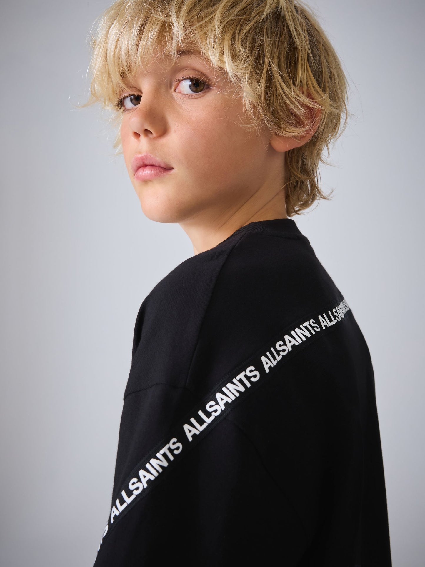 Dsiney Kidz - smALLSAINTS Black Logo Tape T-Shirt and Sweat Shorts Set image 5